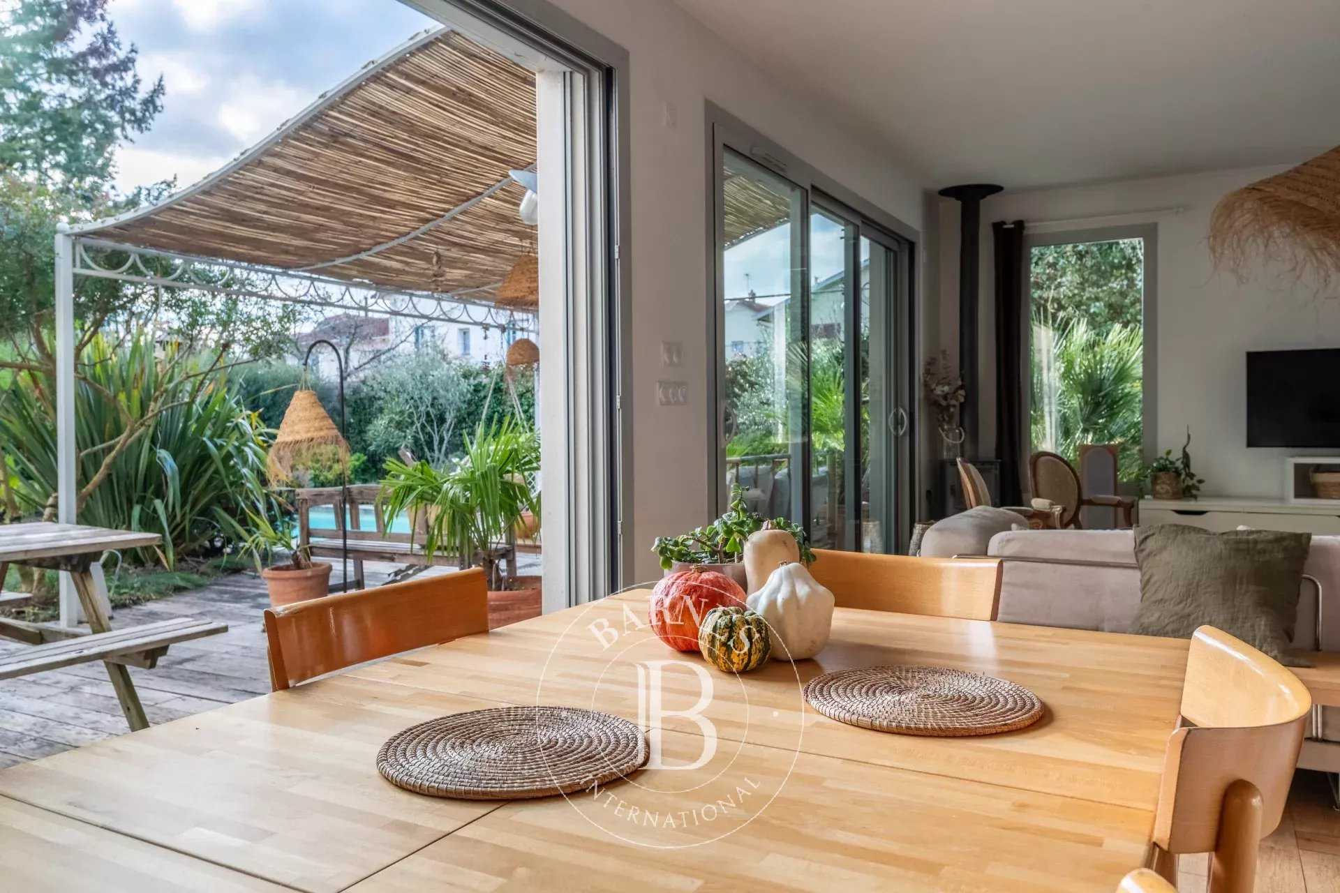 Maison Tassin-la-Demi-Lune  -  ref 86479104 (picture 3)