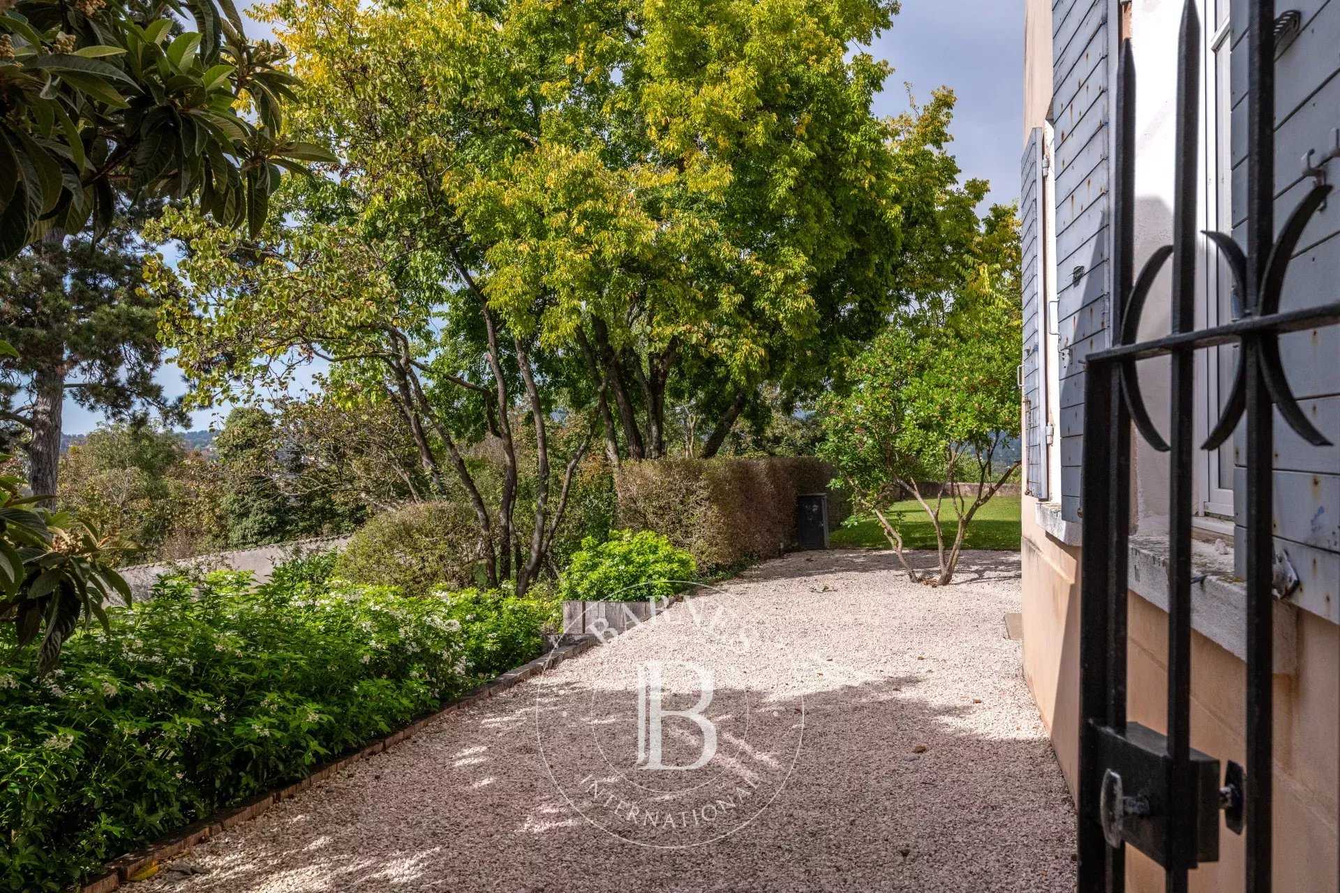 Casa Caluire-et-Cuire  -  ref 86358084 (picture 2)