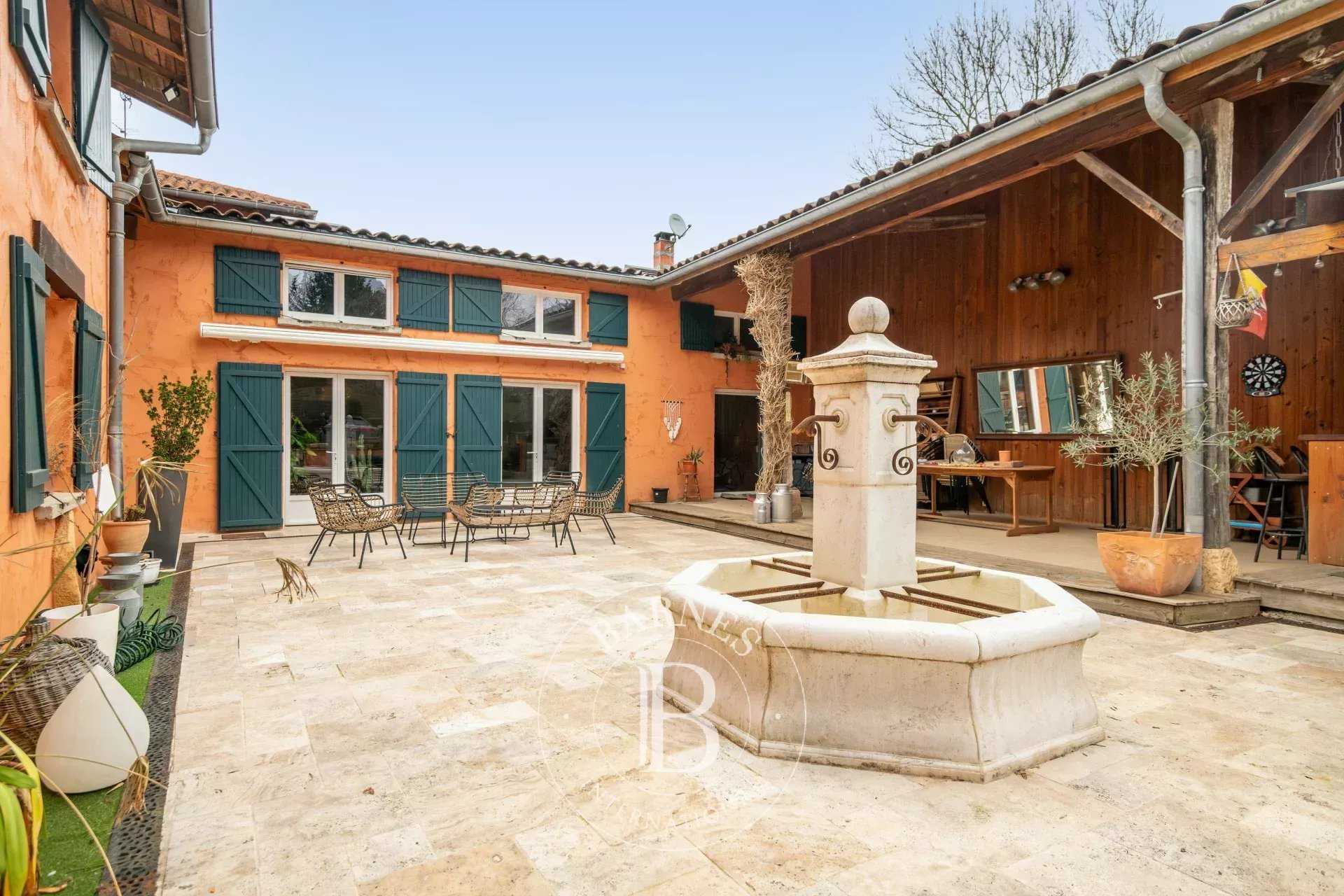 Maison de village Lurcy  -  ref 85295598 (picture 1)