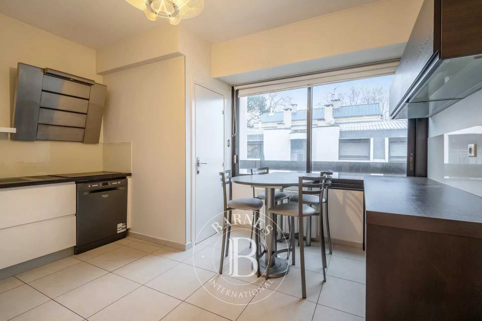 Appartement Lyon 69006  -  ref 85569210 (picture 3)