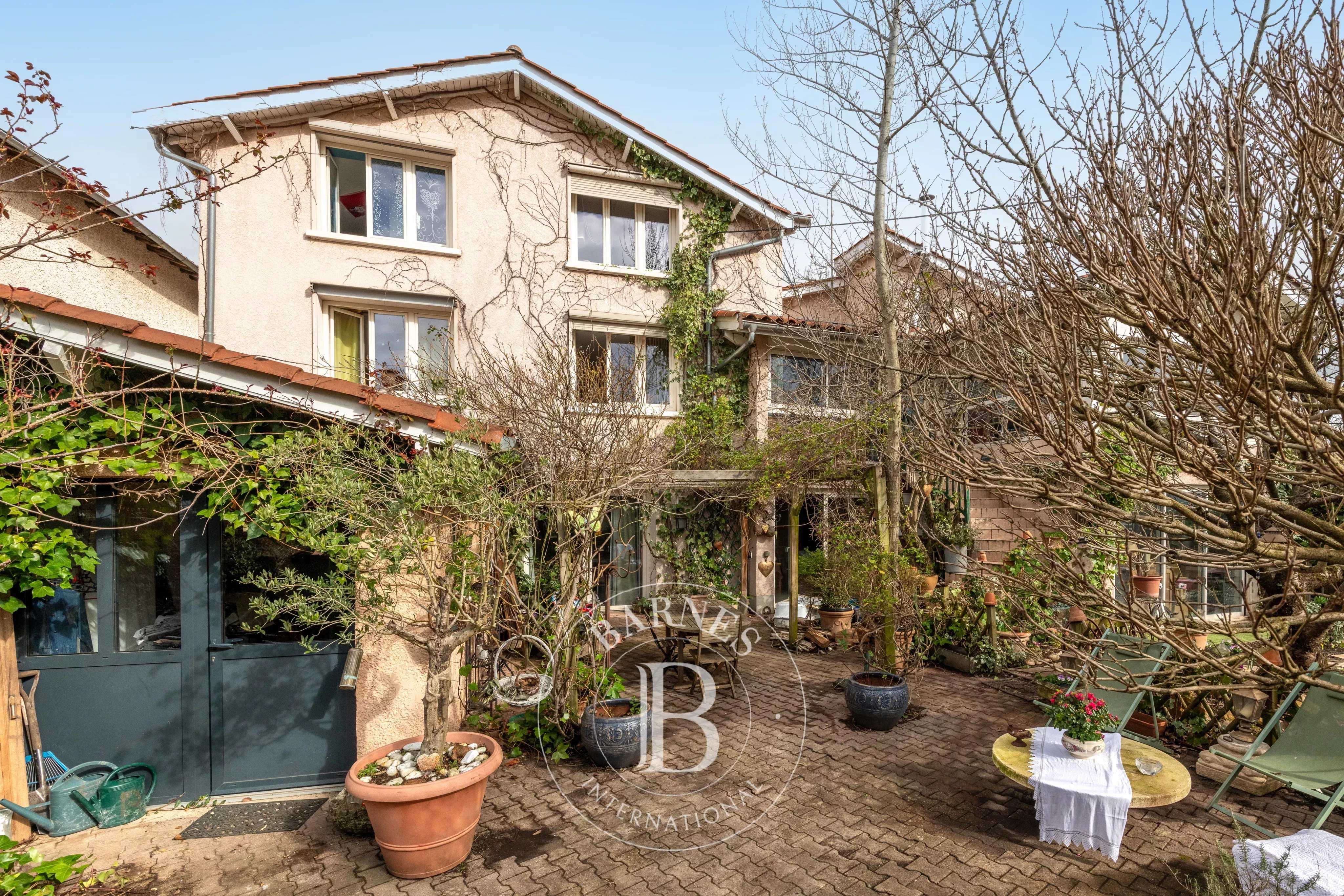 Maison de village Montanay  -  ref 86197817 (picture 1)