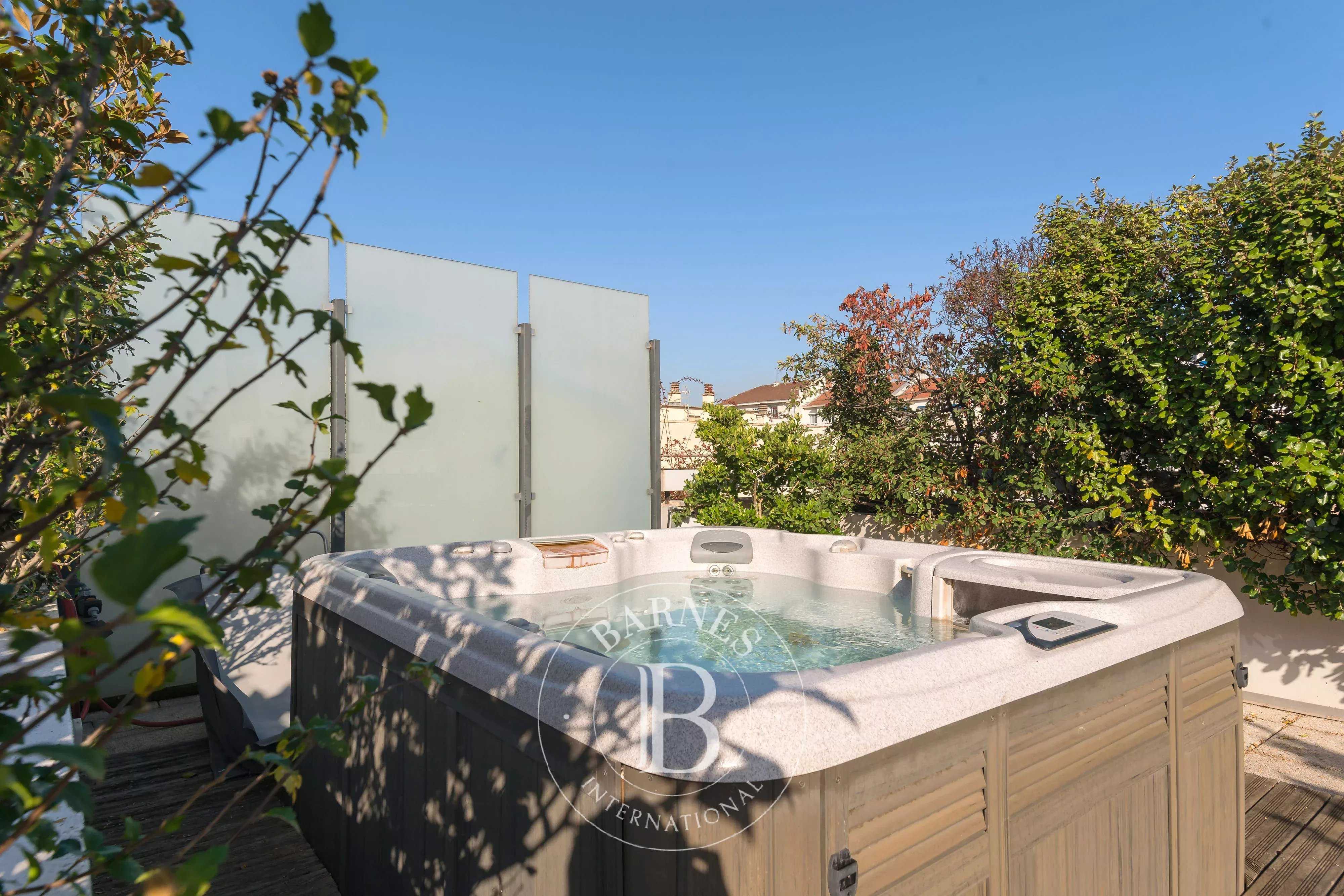 Appartement Lyon 69006  -  ref 87020910 (picture 2)