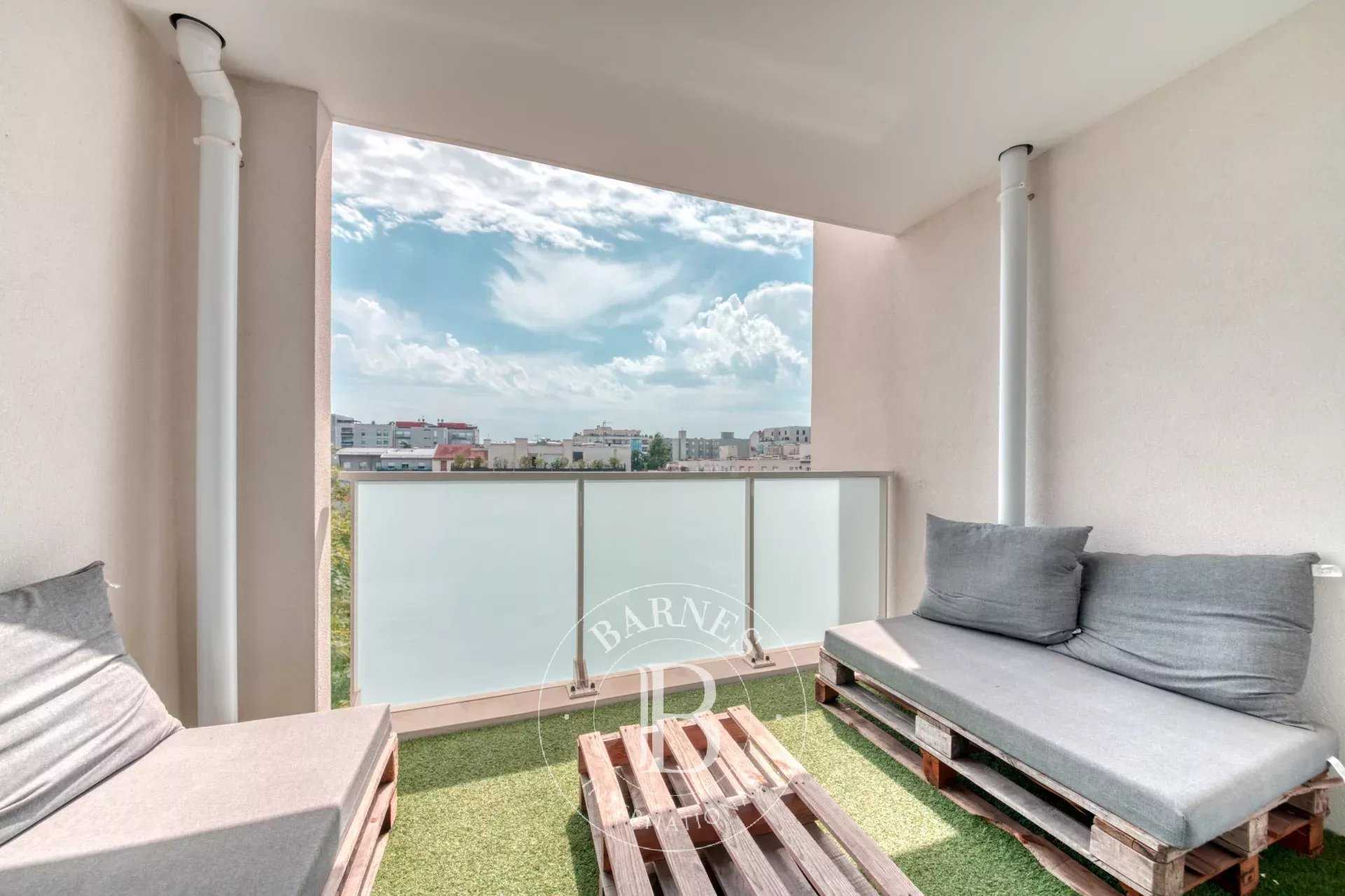 Apartment Lyon 69008  -  ref 85839857 (picture 1)
