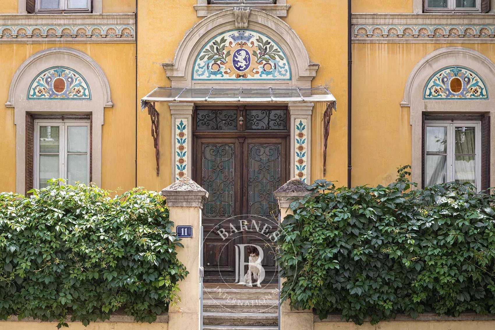 Lyon  - House 5 Bedrooms