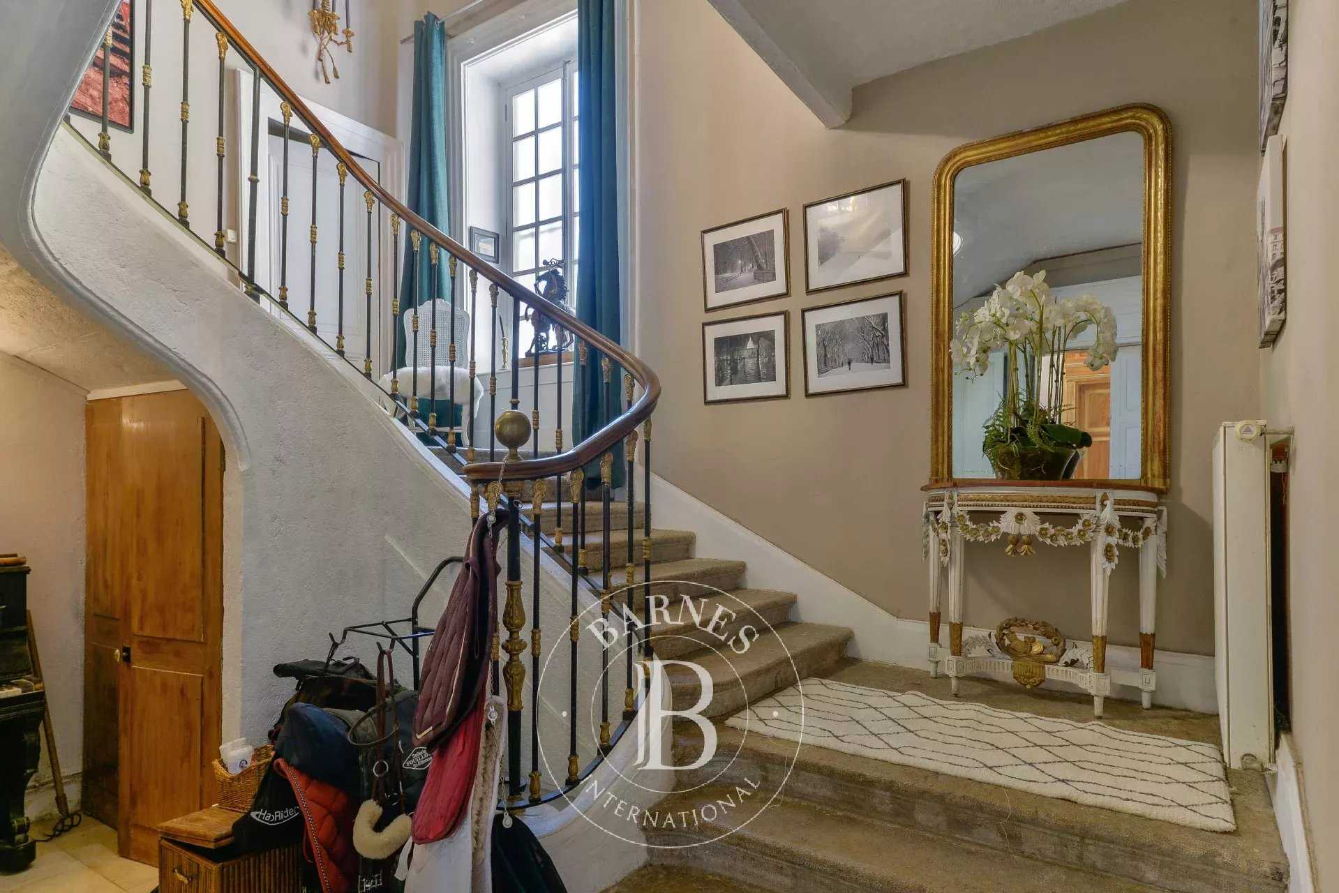 Property Vaugneray  -  ref 5835499 (picture 2)