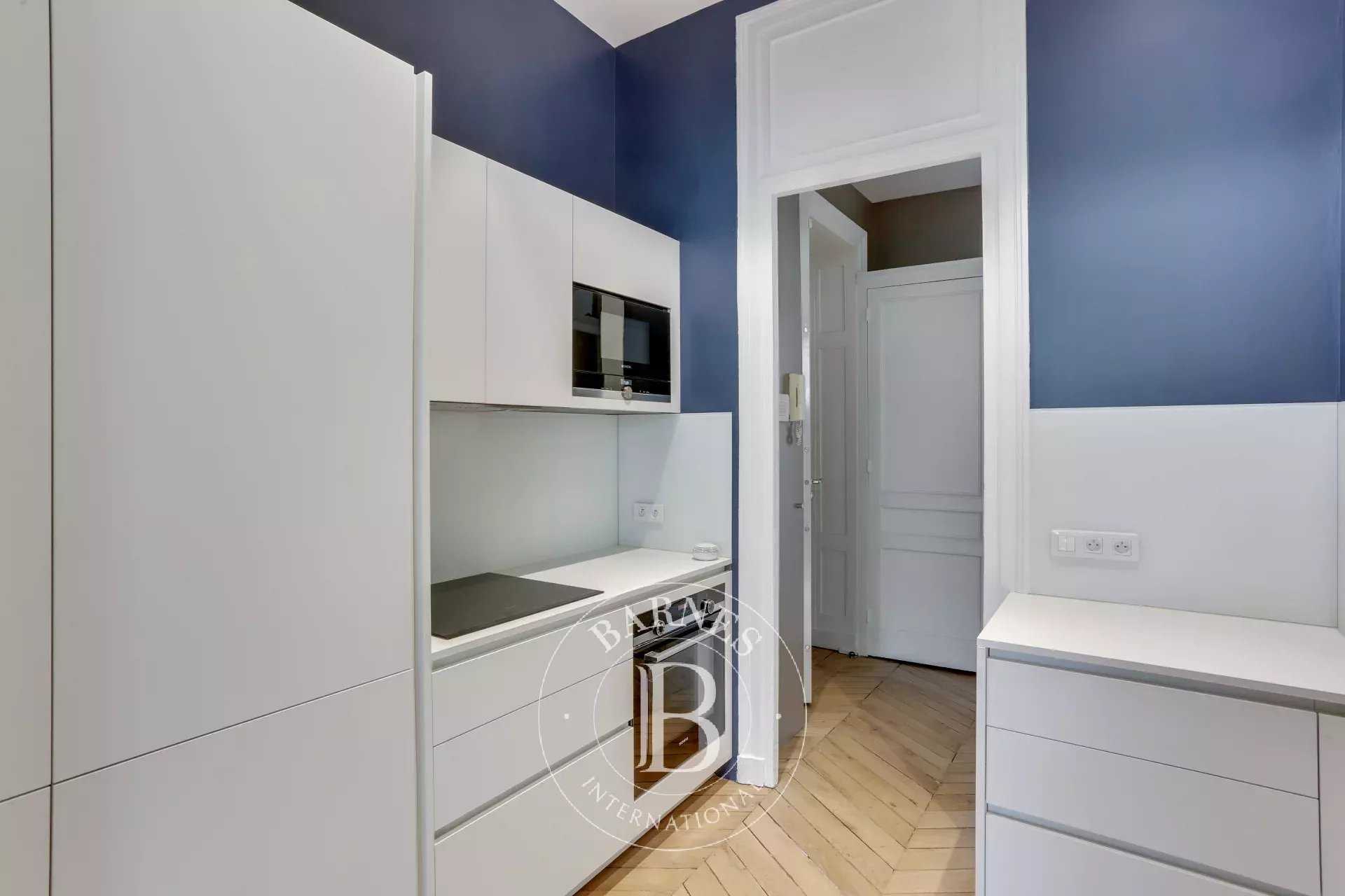 Appartement Lyon 69006  -  ref 3042013 (picture 3)