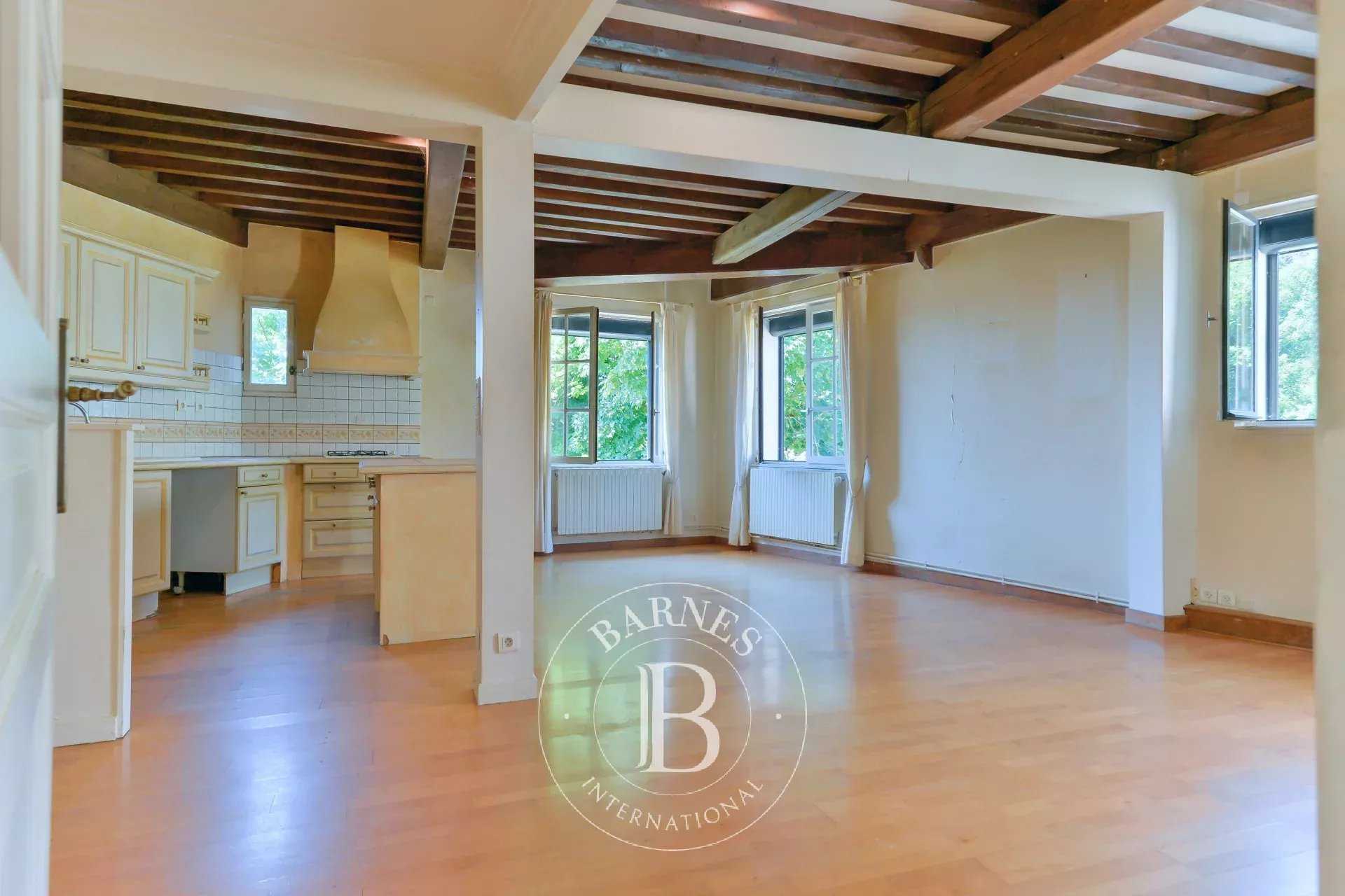 Appartement Saint-Cyr-au-Mont-d'Or  -  ref 85706054 (picture 2)