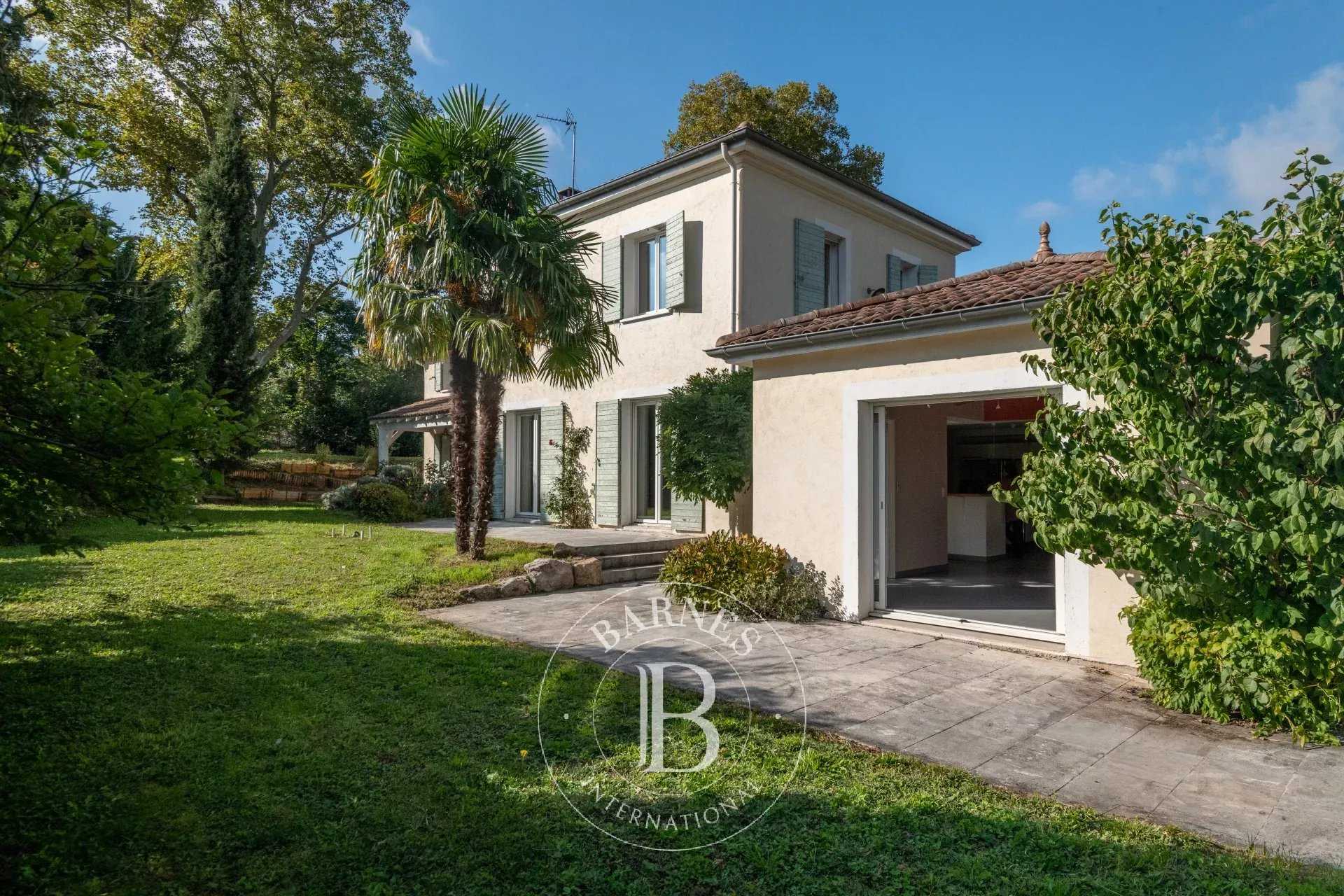 House Écully  -  ref 83460712 (picture 1)