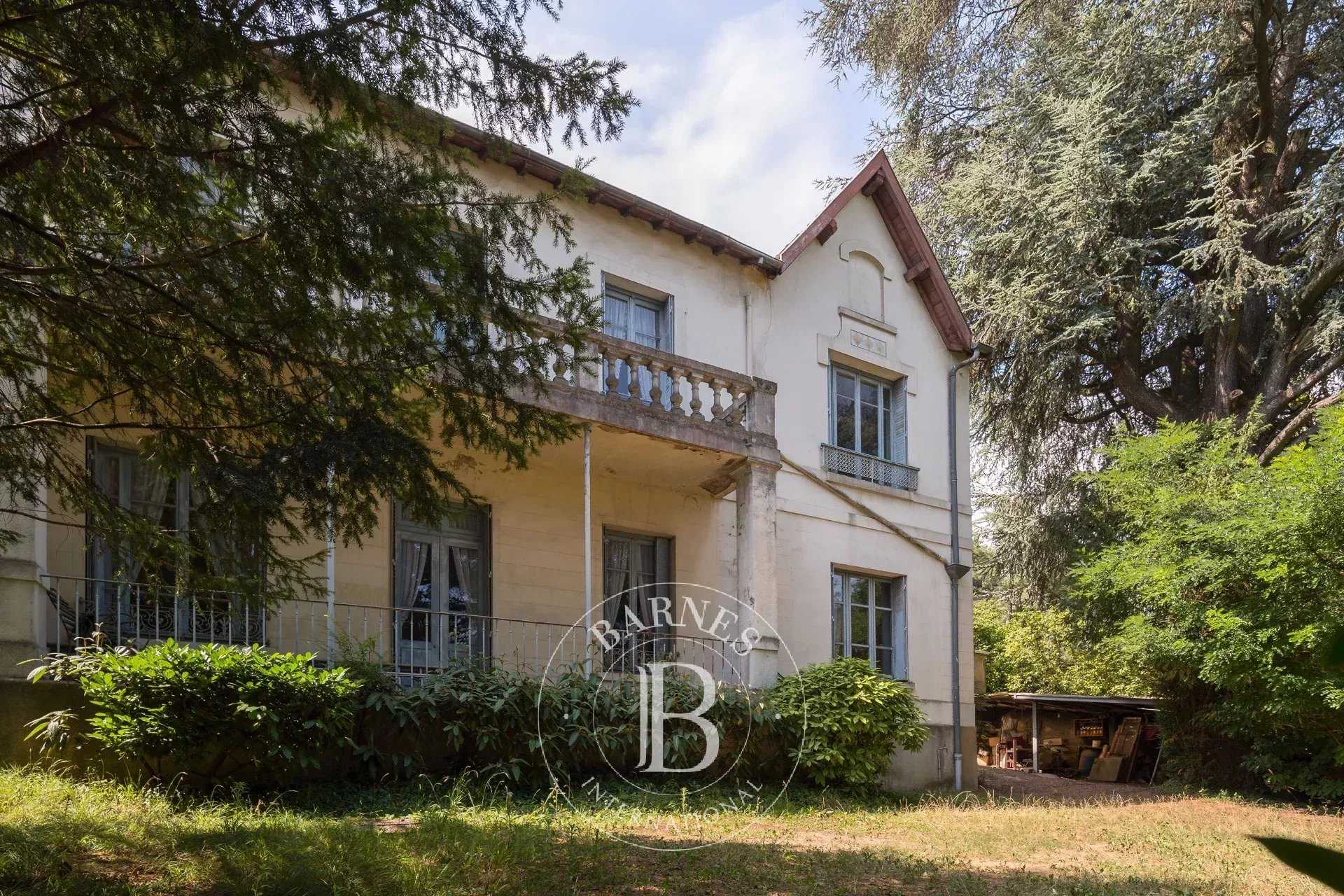 Maison Tassin-la-Demi-Lune  -  ref 82926828 (picture 2)