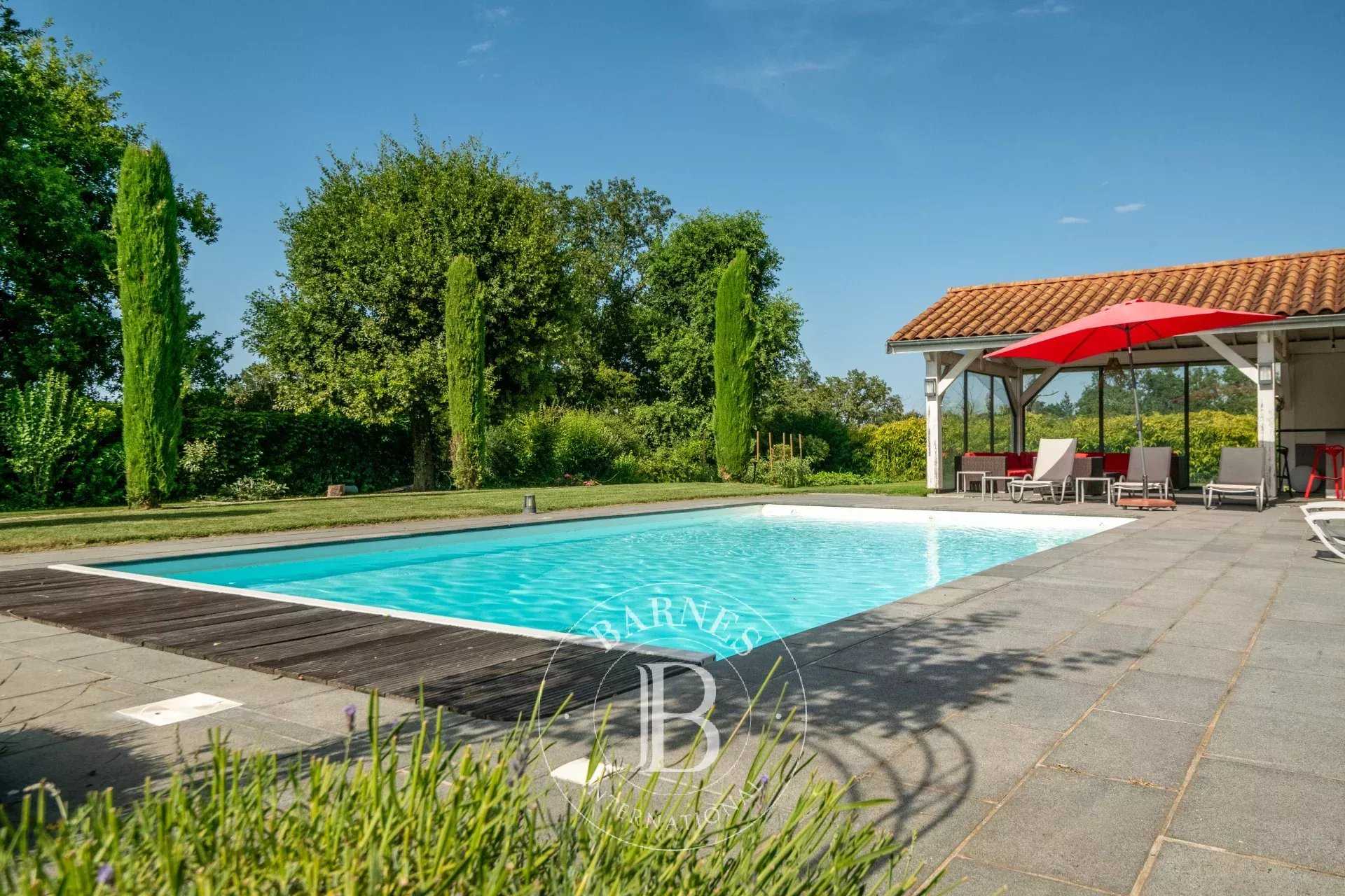 House Saint-Genis-les-Ollières  -  ref 85975741 (picture 1)