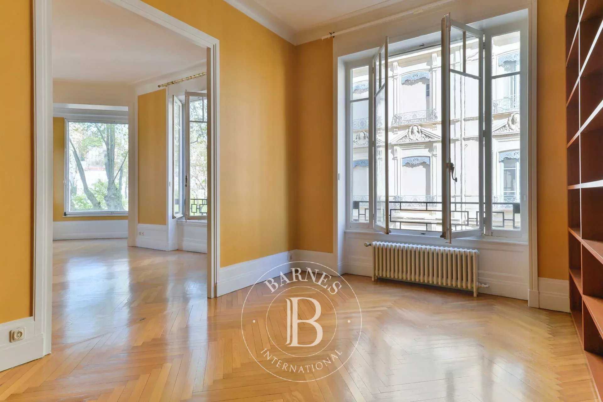 Appartement Lyon 69006  -  ref 85633510 (picture 2)