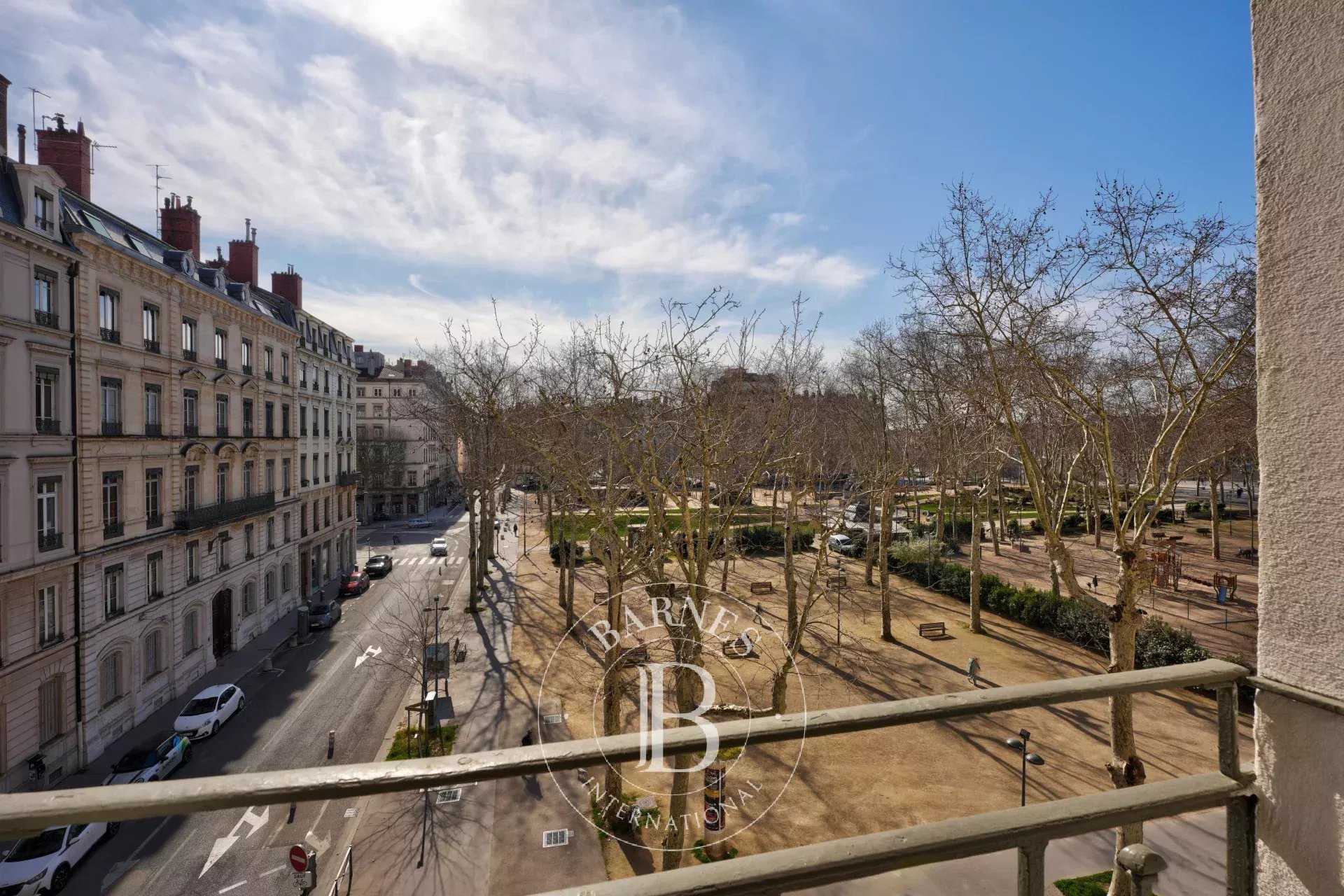 Apartment Lyon 69006  -  ref 85569301 (picture 1)