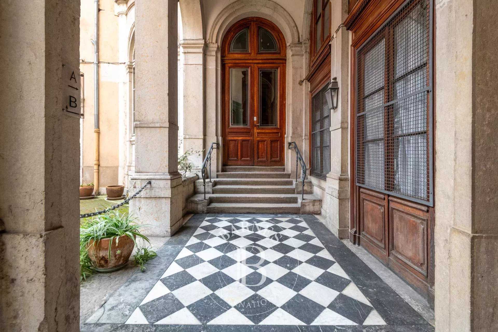 Apartment Lyon 69002  -  ref 85661954 (picture 1)