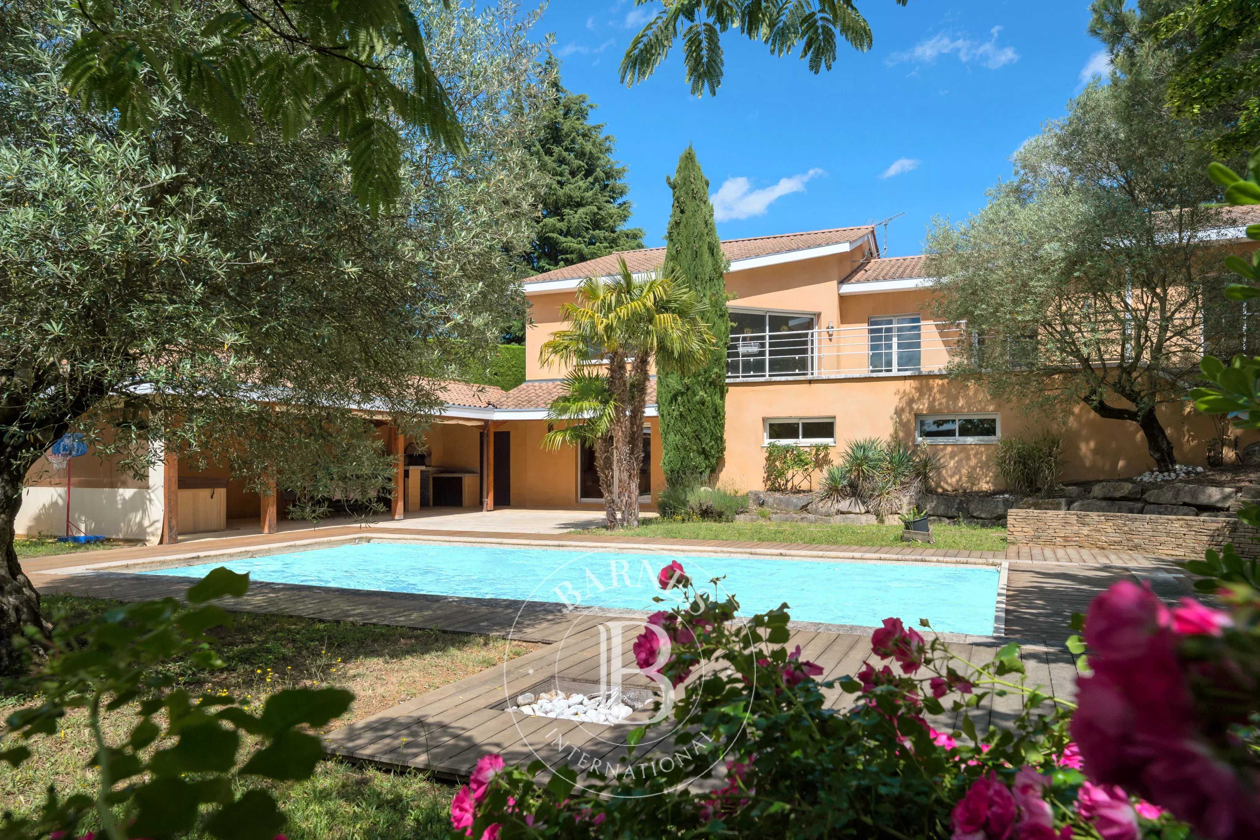 Maison Vourles  -  ref 82223032 (picture 2)