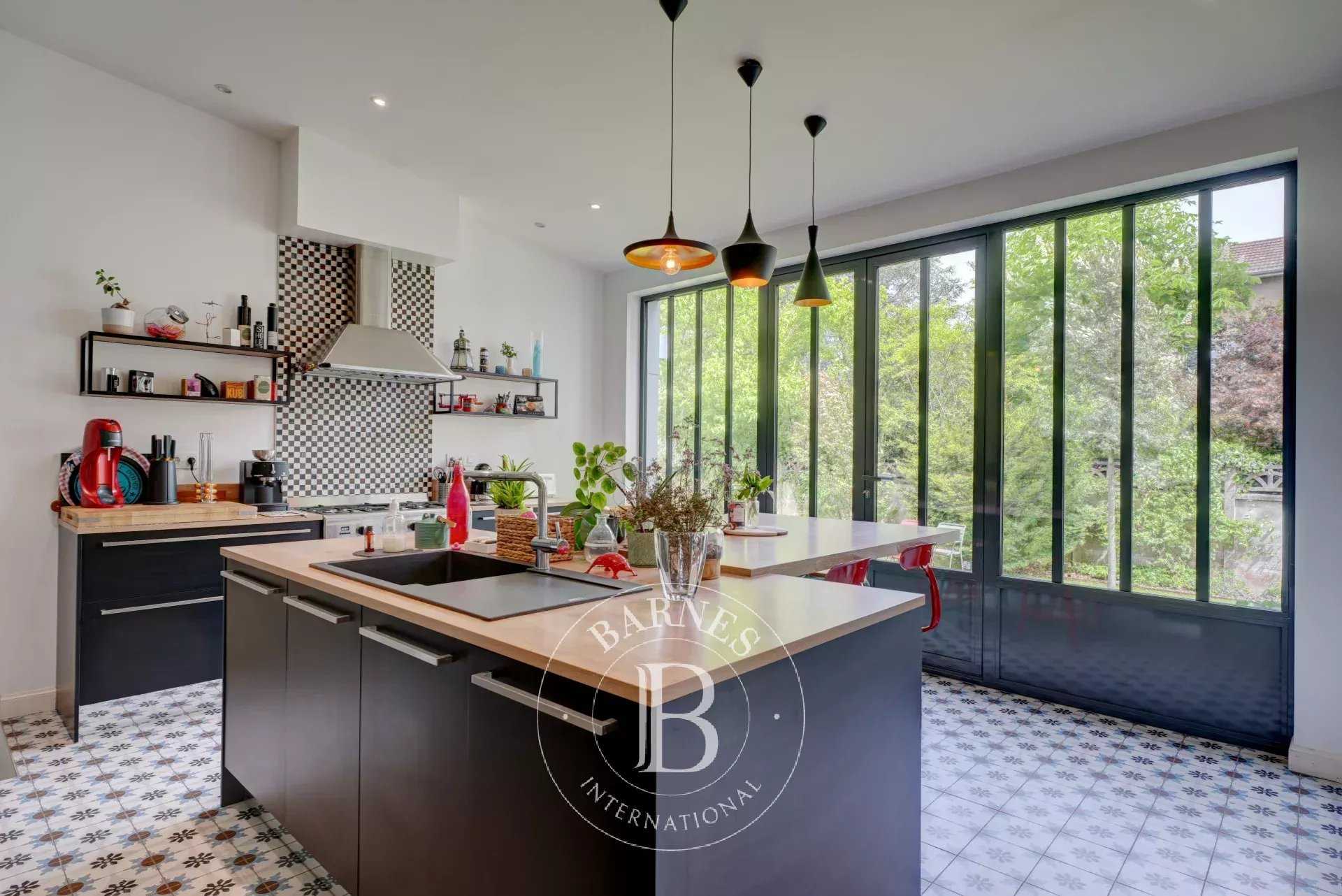 Maison Tassin-la-Demi-Lune  -  ref 85852147 (picture 3)