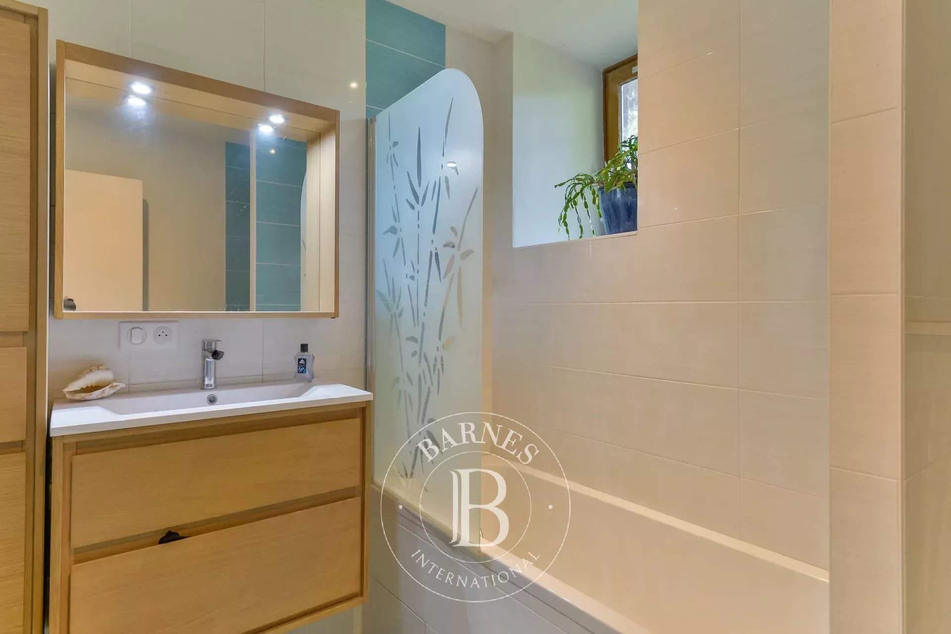 Savigny  - Maison 14 Pi&egrave;ces 9 Chambres - picture 13