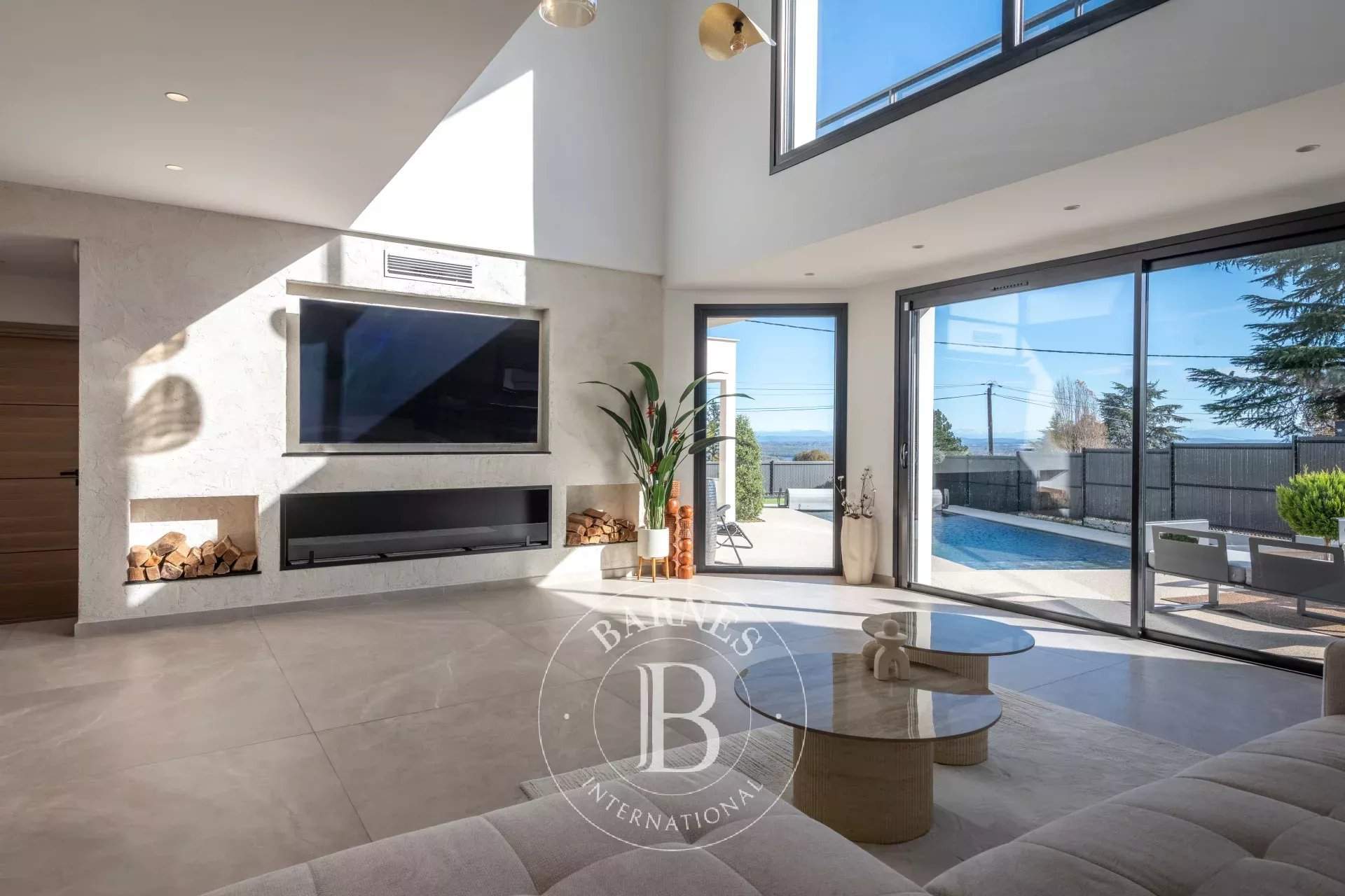 Neyron  - House 4 Bedrooms - picture 2