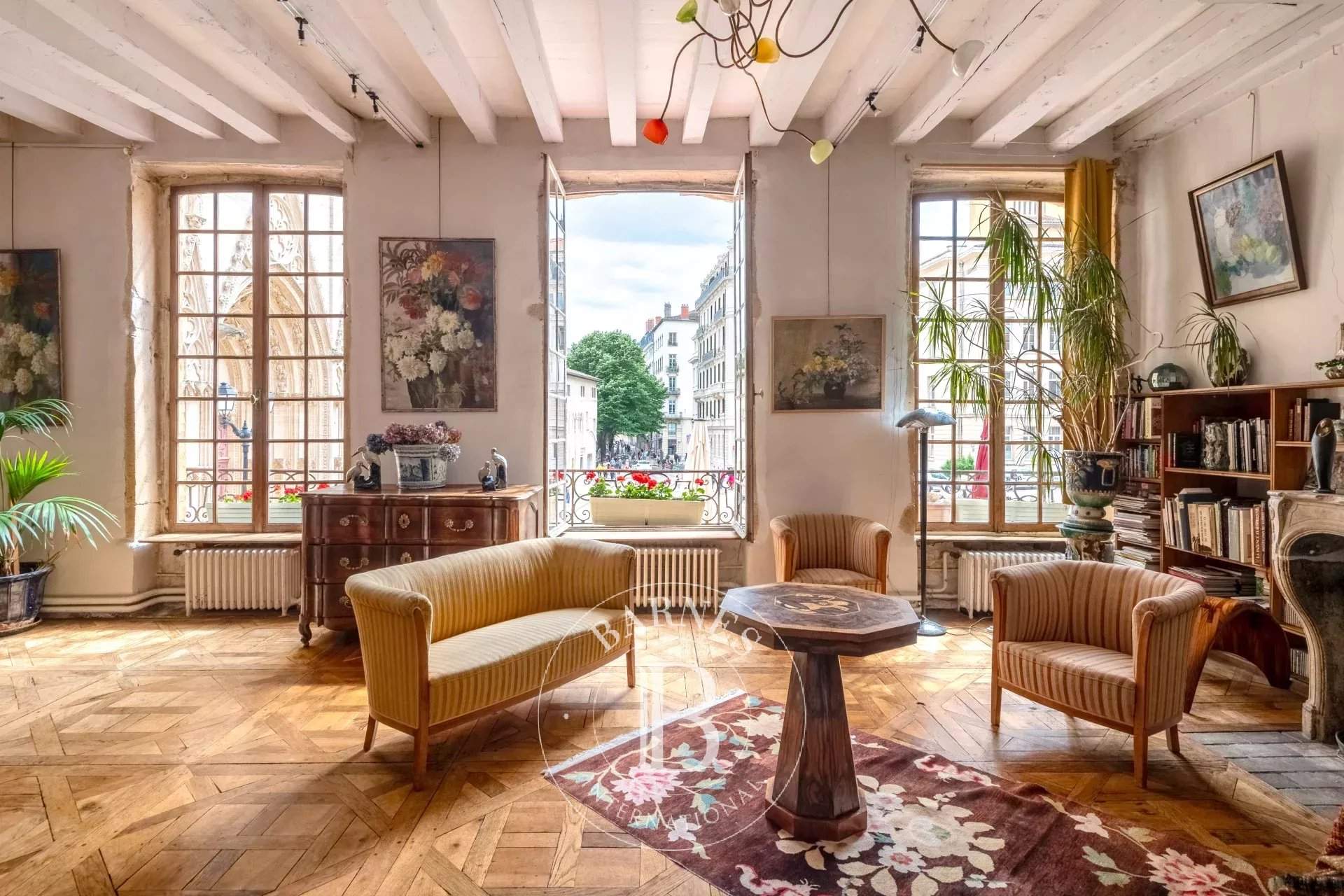 Lyon  - Appartement 7 Pi&egrave;ces 4 Chambres - picture 2