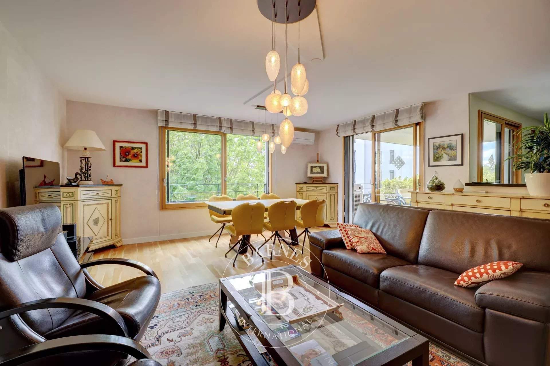 Lyon  - Appartement 5 Pi&egrave;ces 4 Chambres - picture 2