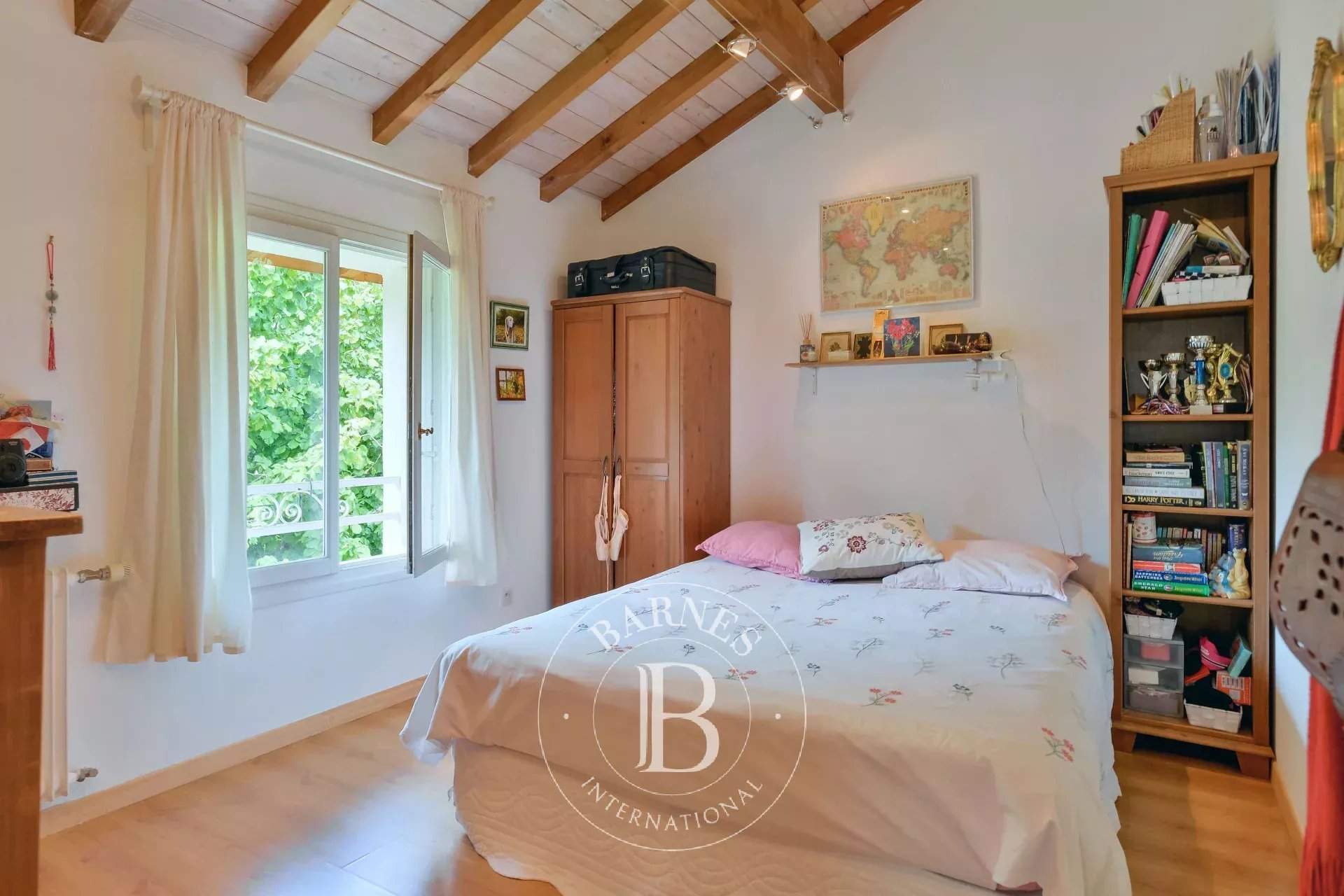 Fleurieu-sur-Saône  - Maison 8 Pi&egrave;ces 6 Chambres - picture 8