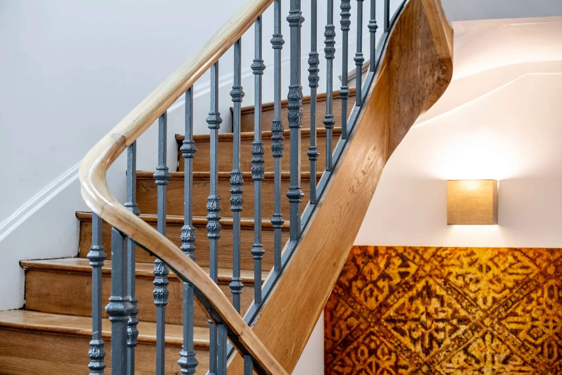 Caluire-et-Cuire  - Maison 13 Pi&egrave;ces 6 Chambres - picture 7