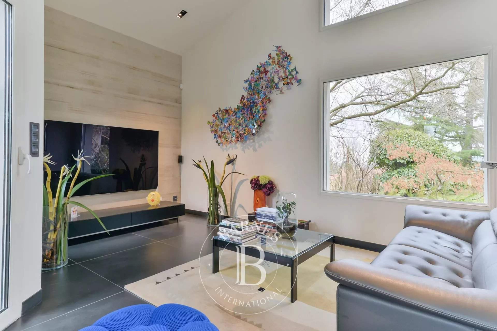 Simandres  - Maison 8 Pi&egrave;ces 3 Chambres - picture 1