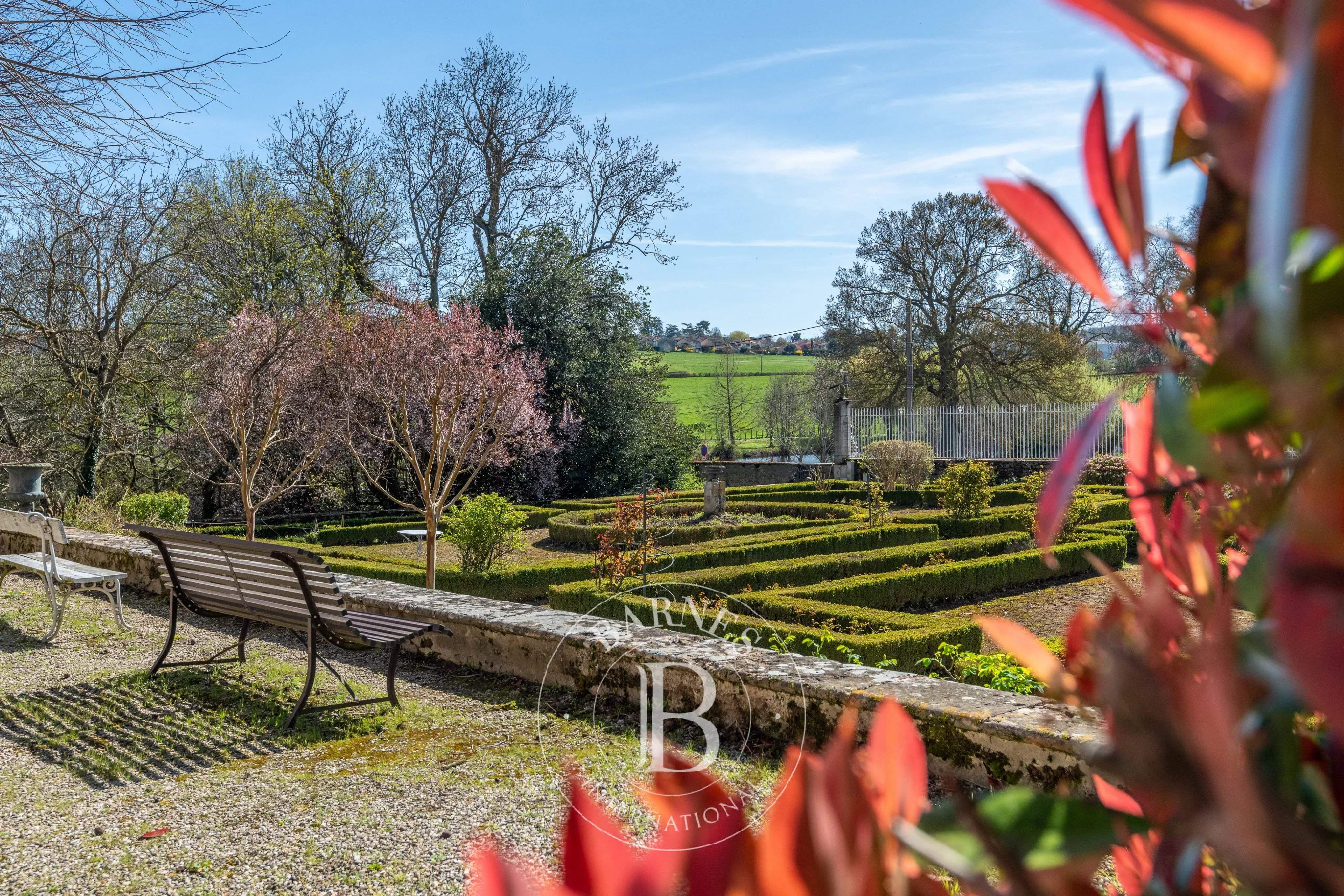 Lentilly  - Maison 7 Pi&egrave;ces 5 Chambres - picture 20