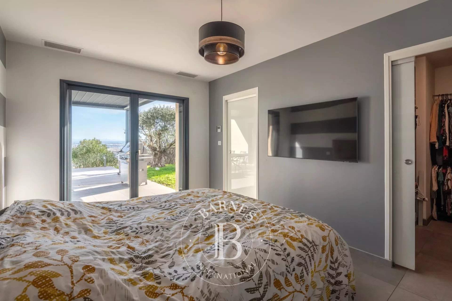 Neyron  - Maison 8 Pi&egrave;ces 4 Chambres - picture 6