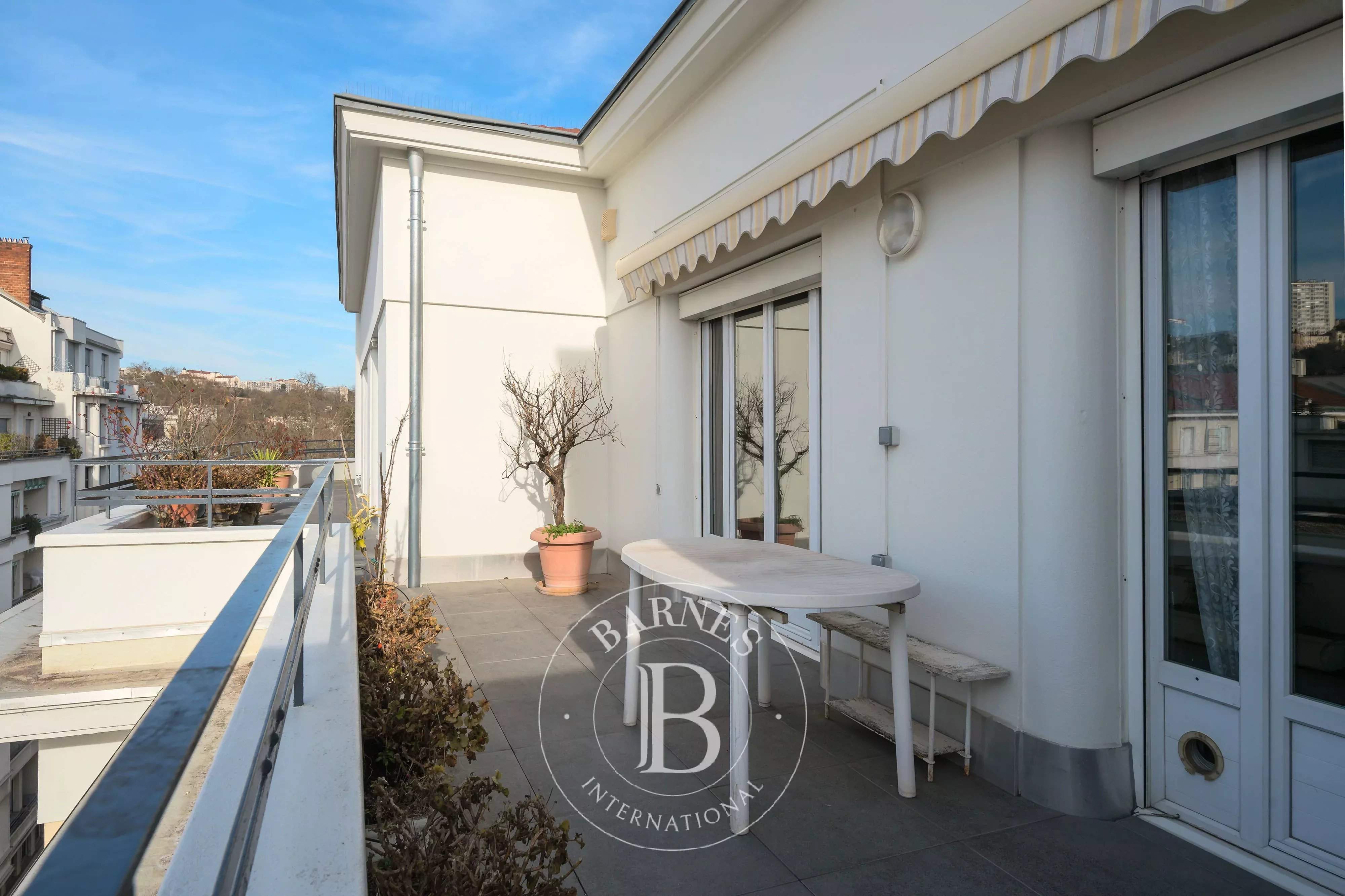 Lyon  - Appartement 4 Pi&egrave;ces 3 Chambres - picture 3