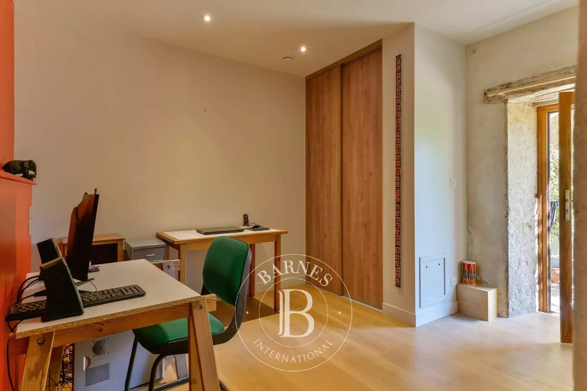 Savigny  - Maison 14 Pi&egrave;ces 9 Chambres - picture 14