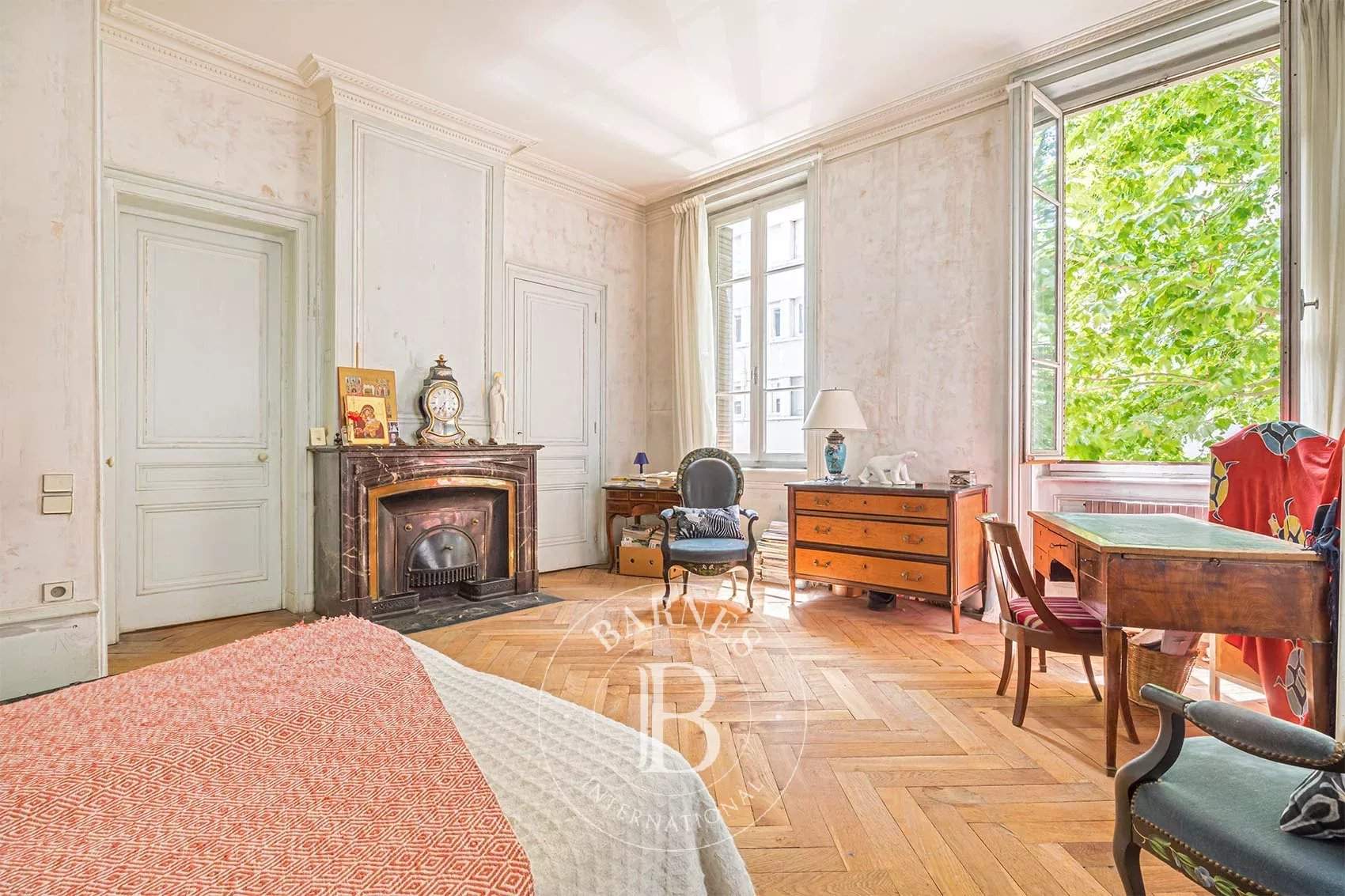 Lyon  - House 5 Bedrooms - picture 13