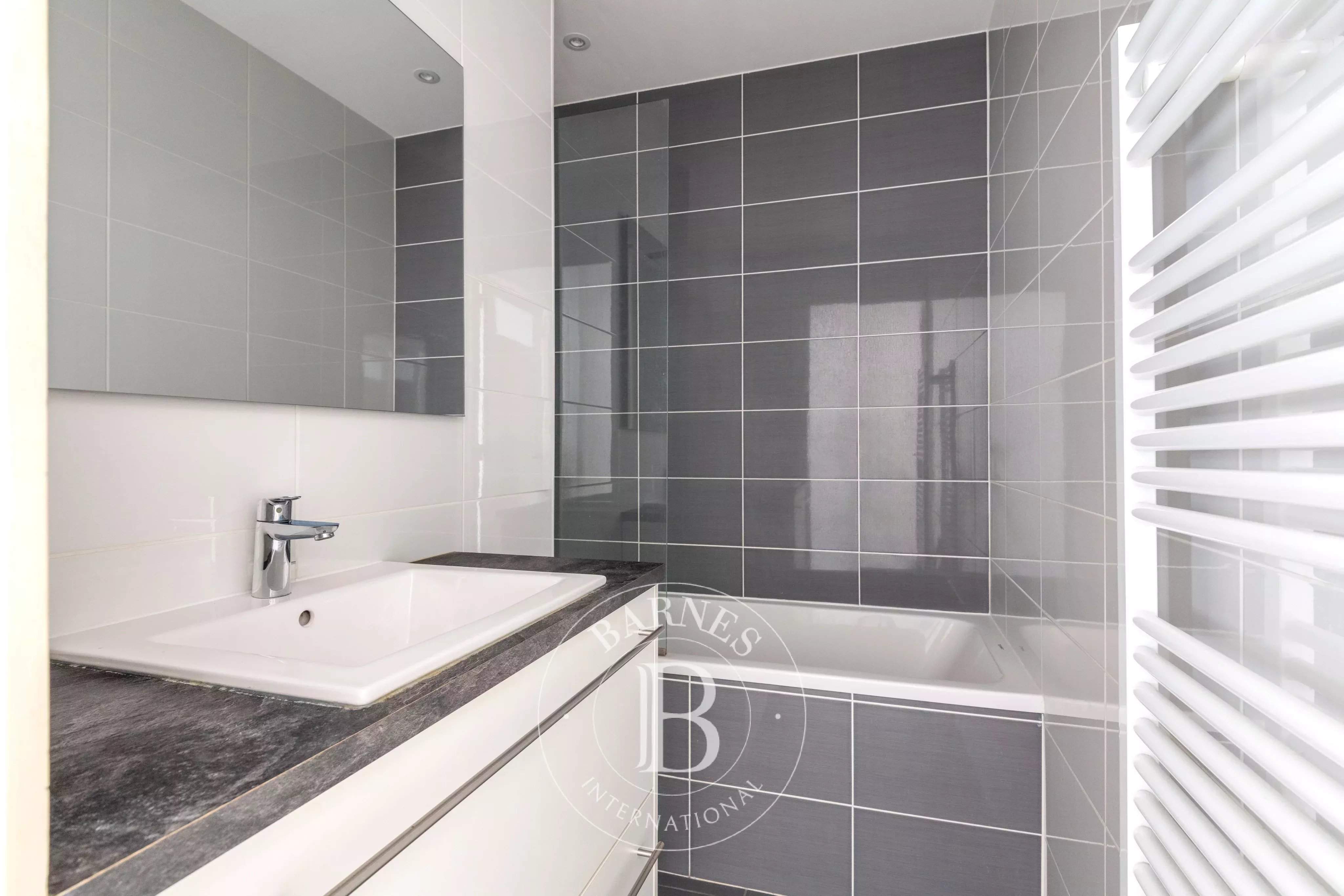 Lyon  - Appartement 3 Pi&egrave;ces 2 Chambres - picture 5