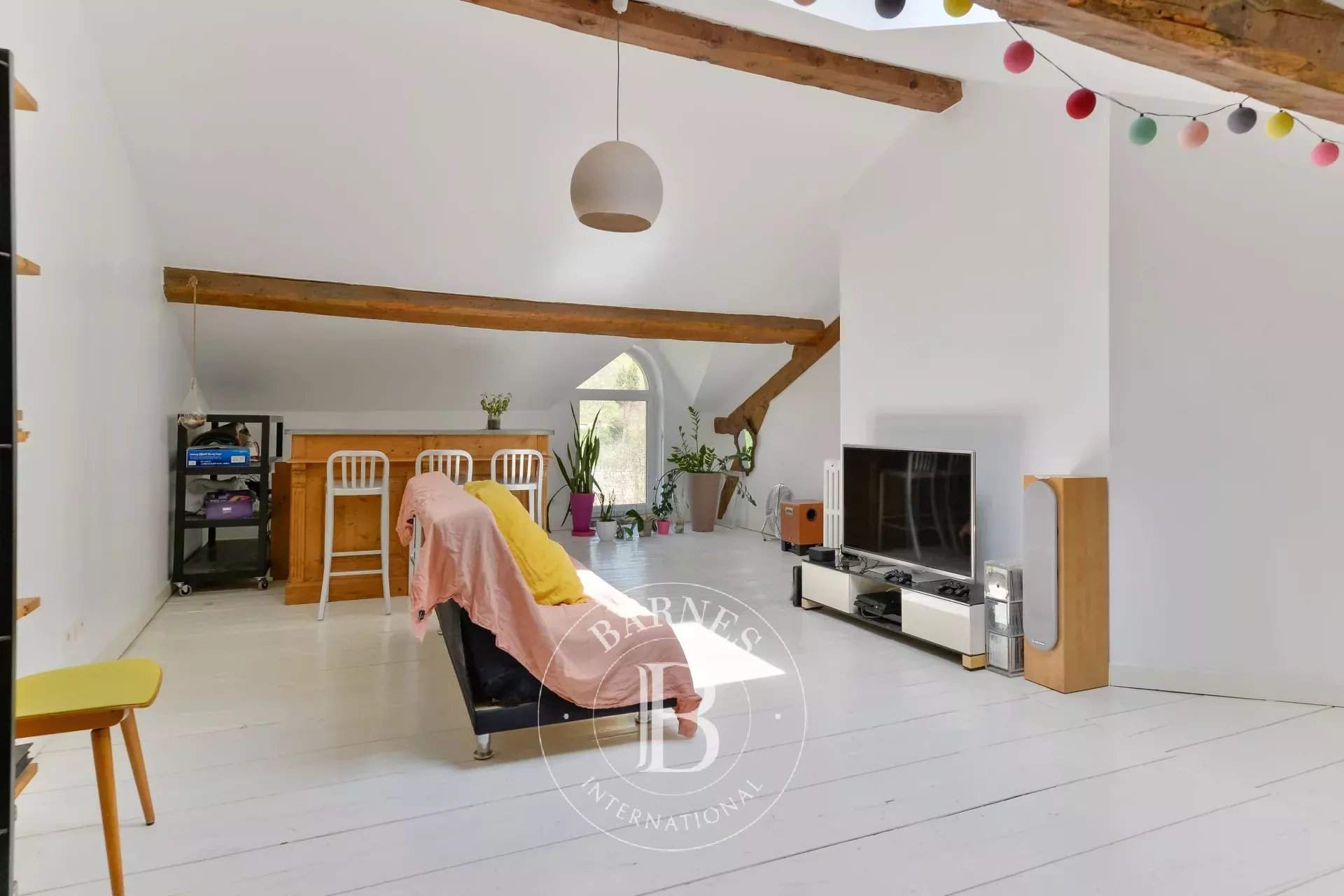 Chessy  - Property 7 Bedrooms - picture 9