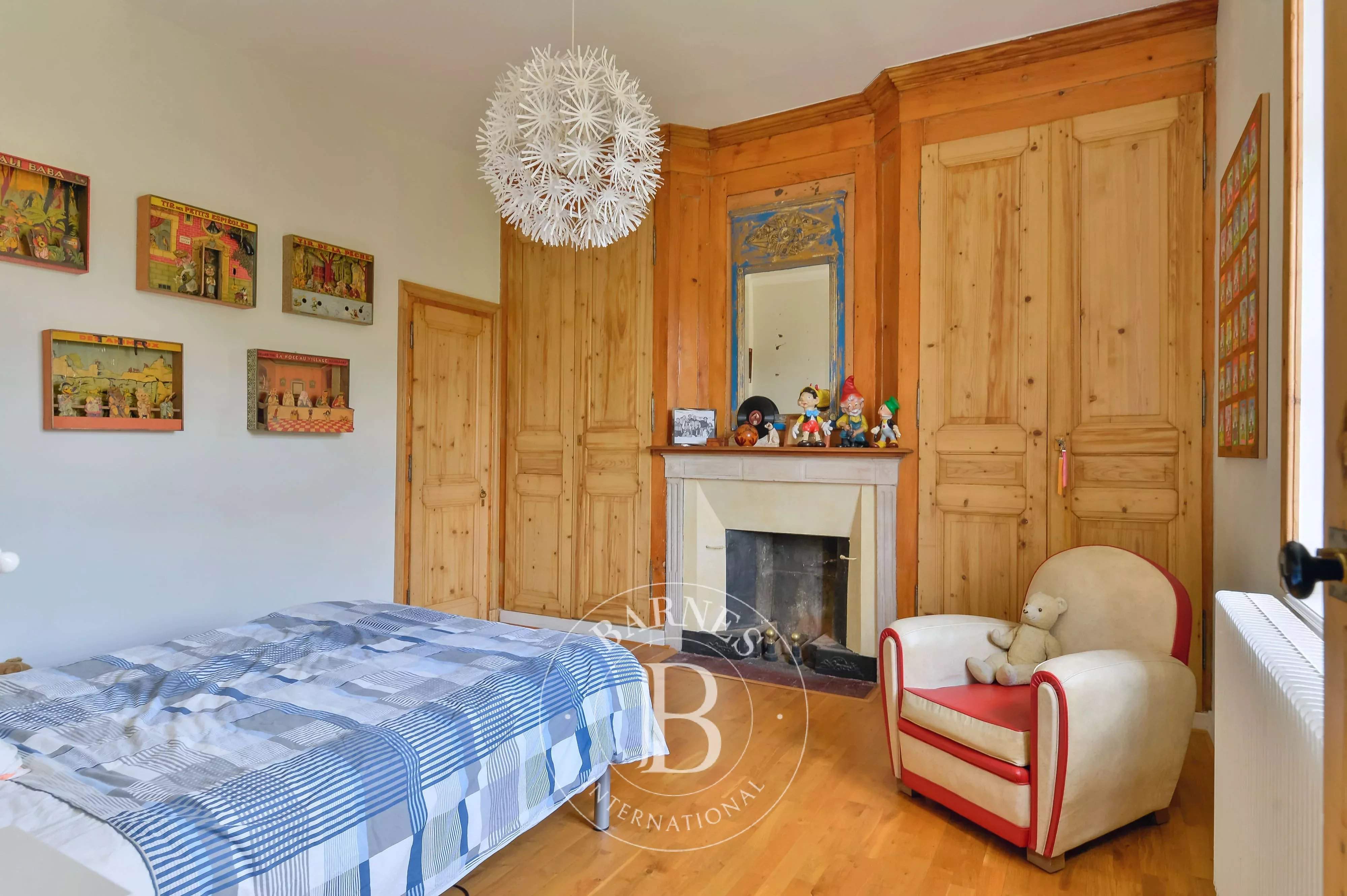 Collonges-au-Mont-d'Or  - Maison 10 Pi&egrave;ces 7 Chambres - picture 13