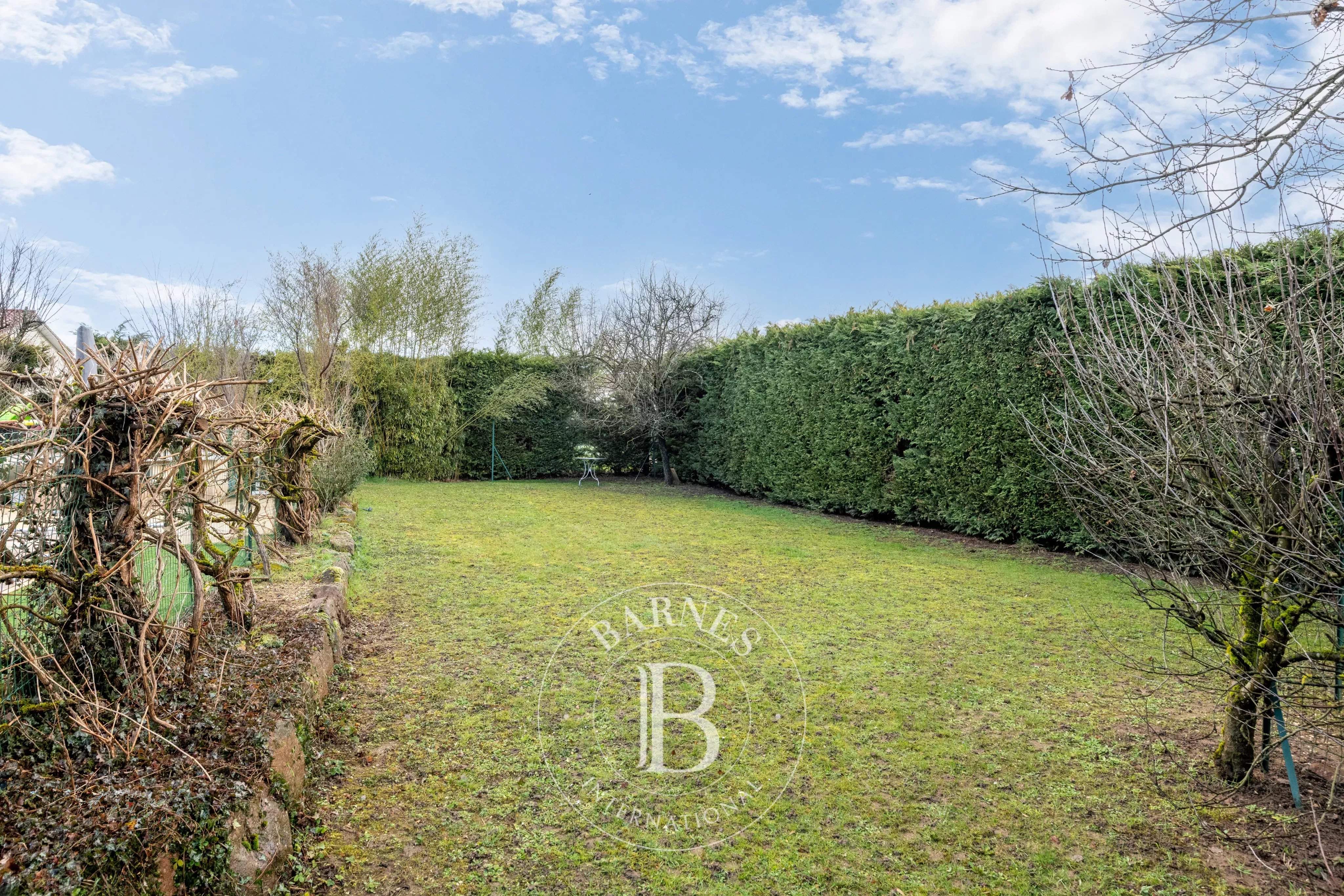 Grézieu-la-Varenne  - Maison 6 Pi&egrave;ces 5 Chambres - picture 7