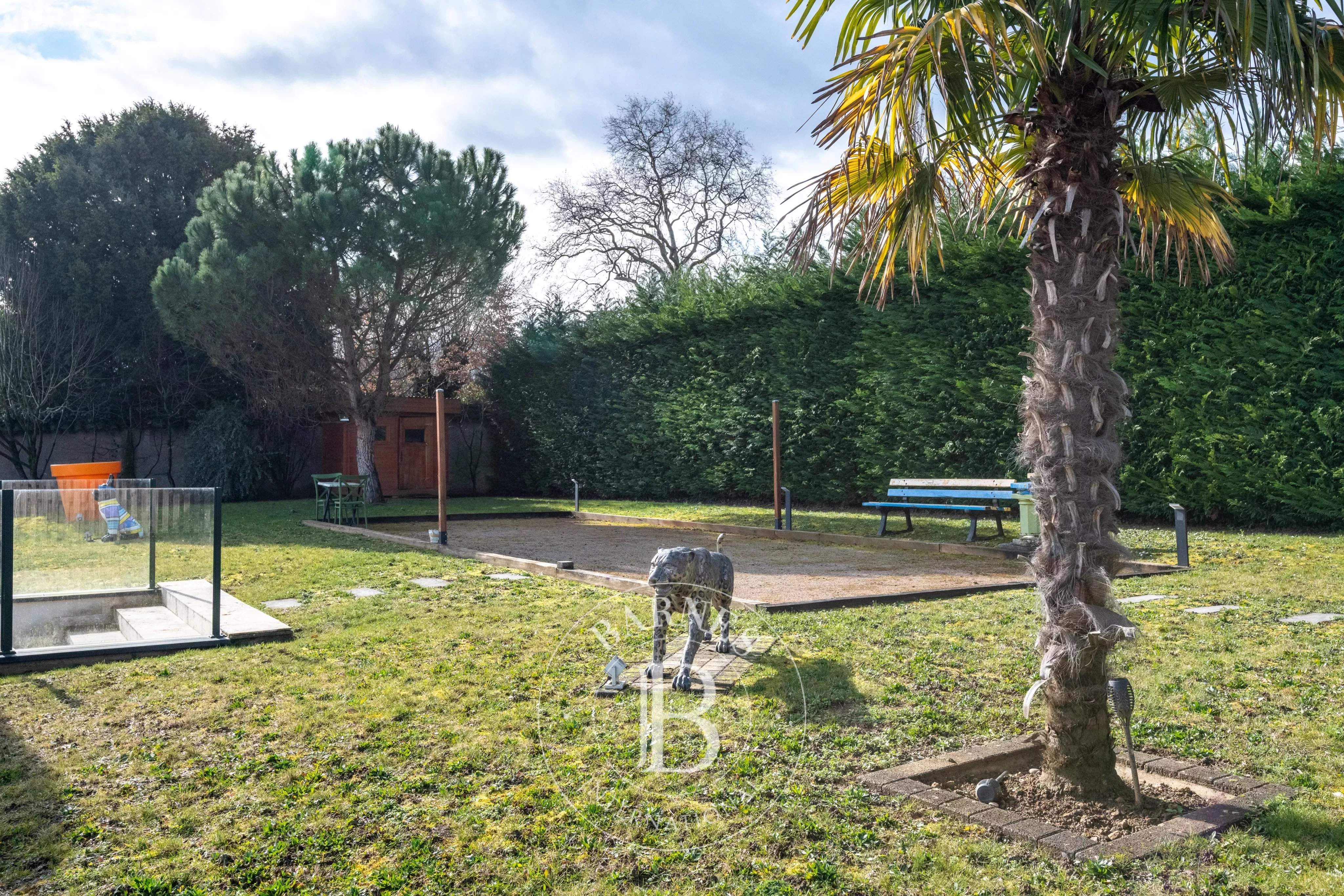 Saint-Cyr-au-Mont-d'Or  - Propriété 6 Pi&egrave;ces 3 Chambres - picture 8