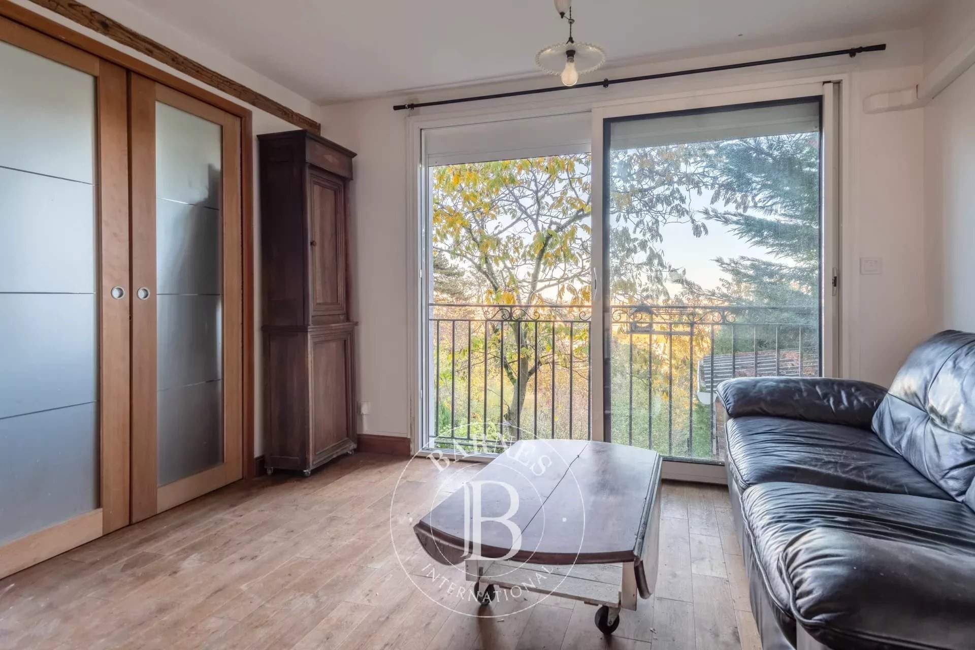 La Mulatière  - Maison 7 Pi&egrave;ces 4 Chambres - picture 13