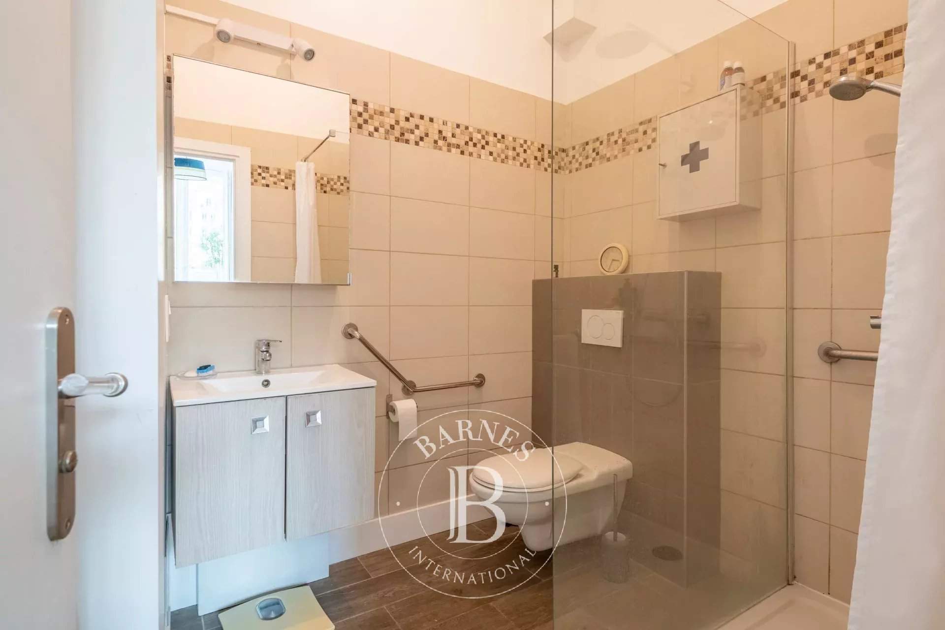 Lyon  - Apartment 6 Bedrooms - picture 10