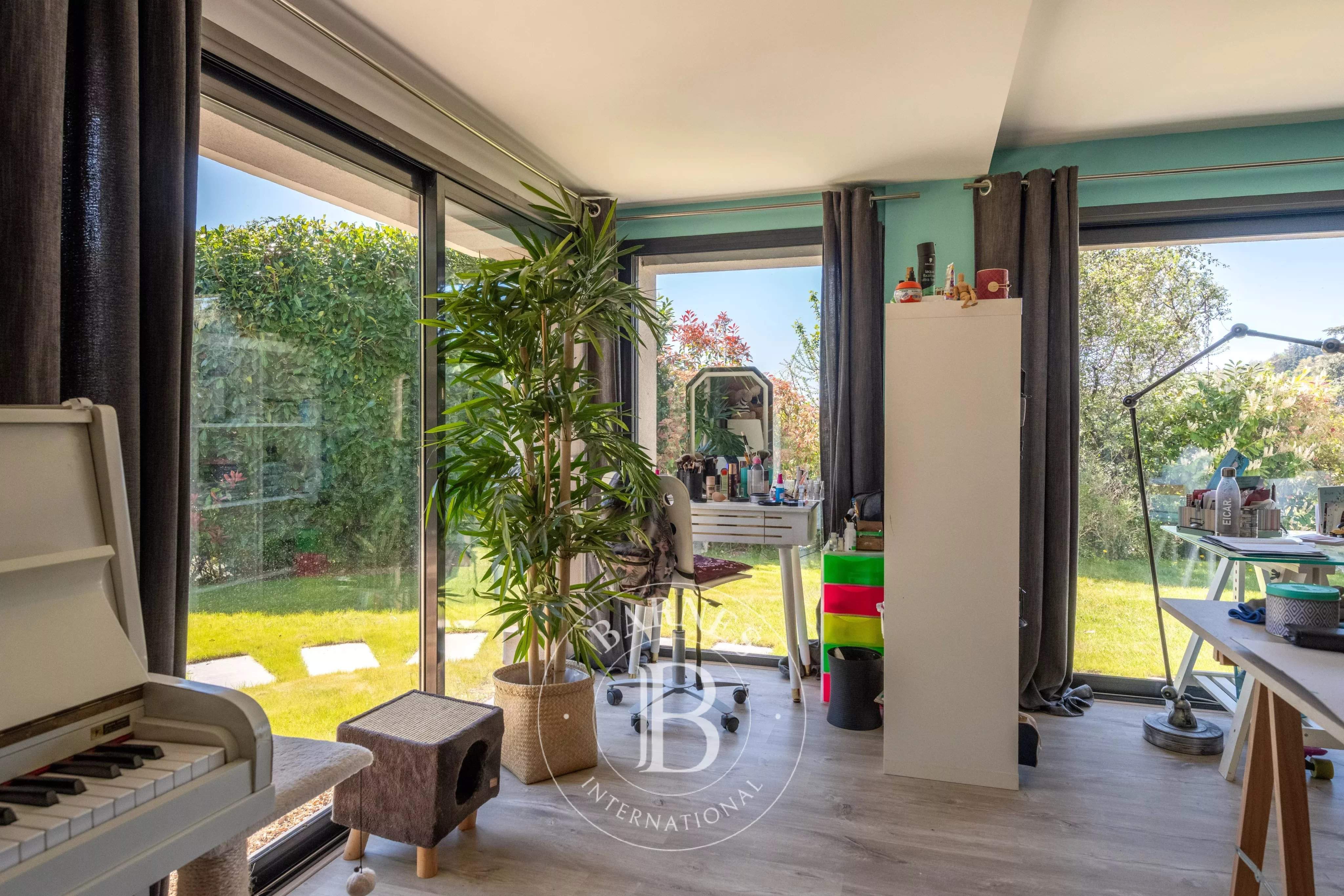 Saint-Cyr-au-Mont-d'Or  - Maison 7 Pi&egrave;ces 4 Chambres - picture 8