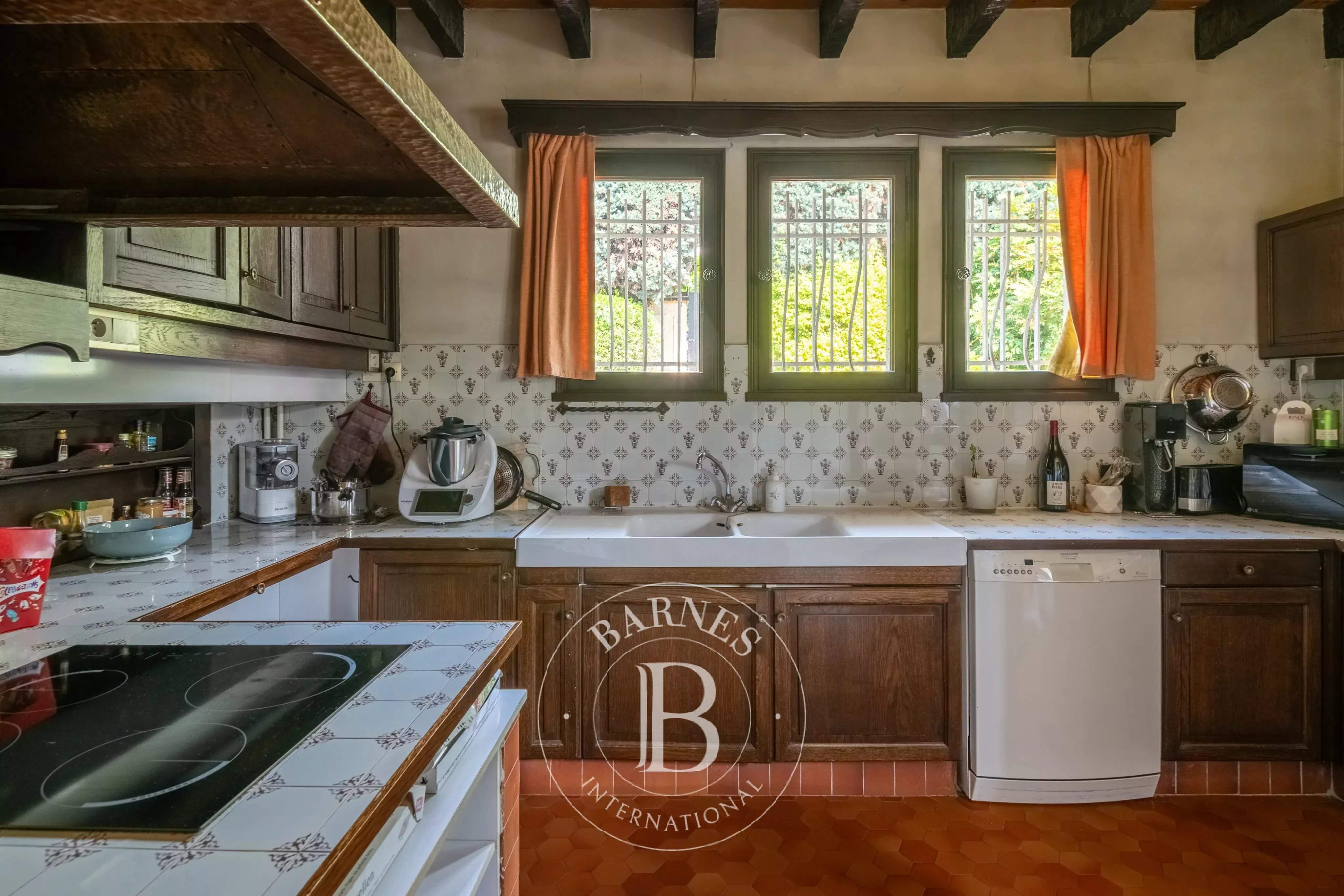 Saint-Cyr-au-Mont-d'Or  - Maison 7 Pi&egrave;ces 3 Chambres - picture 10