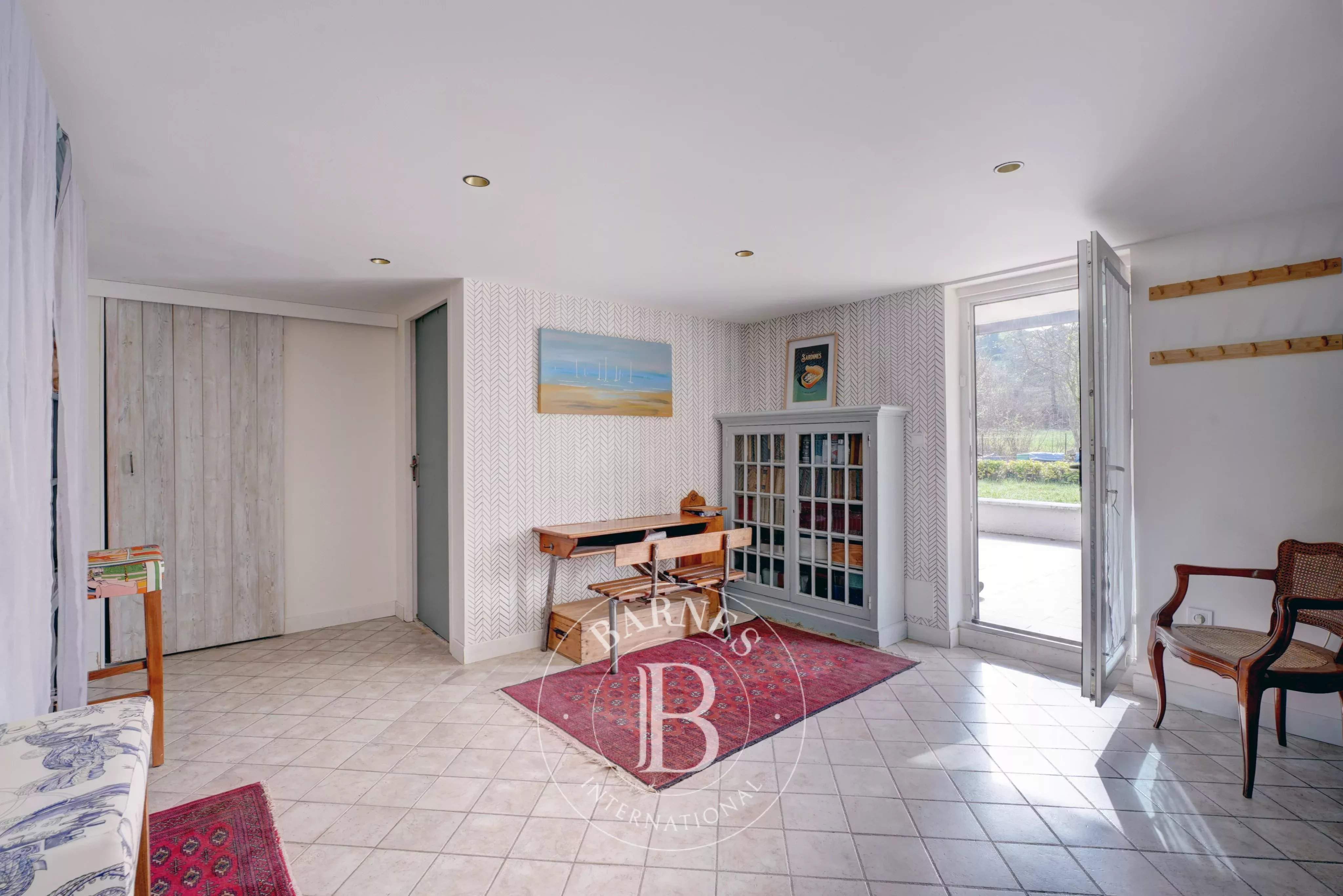 Saint-Symphorien-d'Ozon  - Maison 8 Pi&egrave;ces 6 Chambres - picture 9