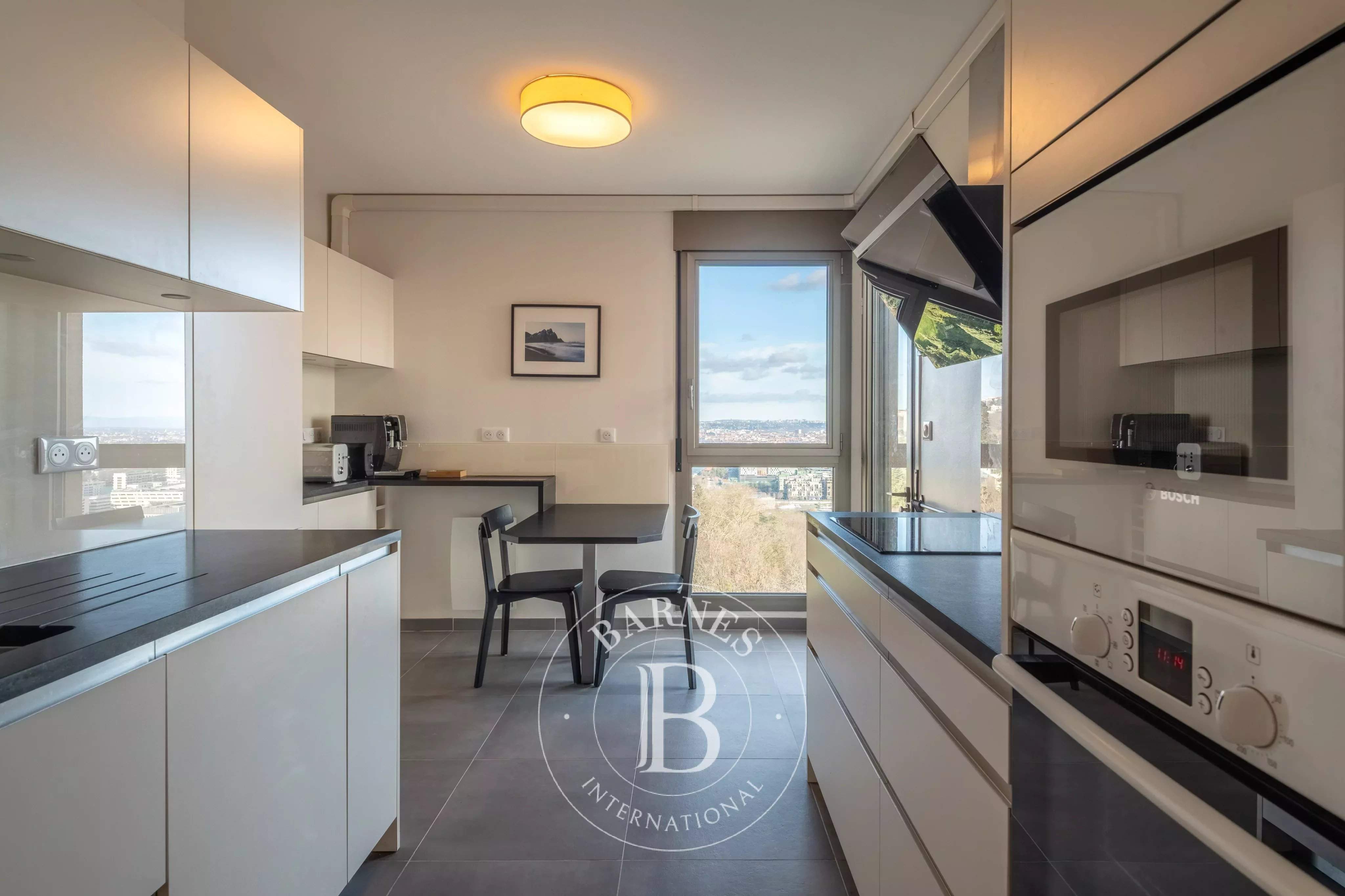 Sainte-Foy-lès-Lyon  - Appartement 4 Pi&egrave;ces 3 Chambres - picture 9