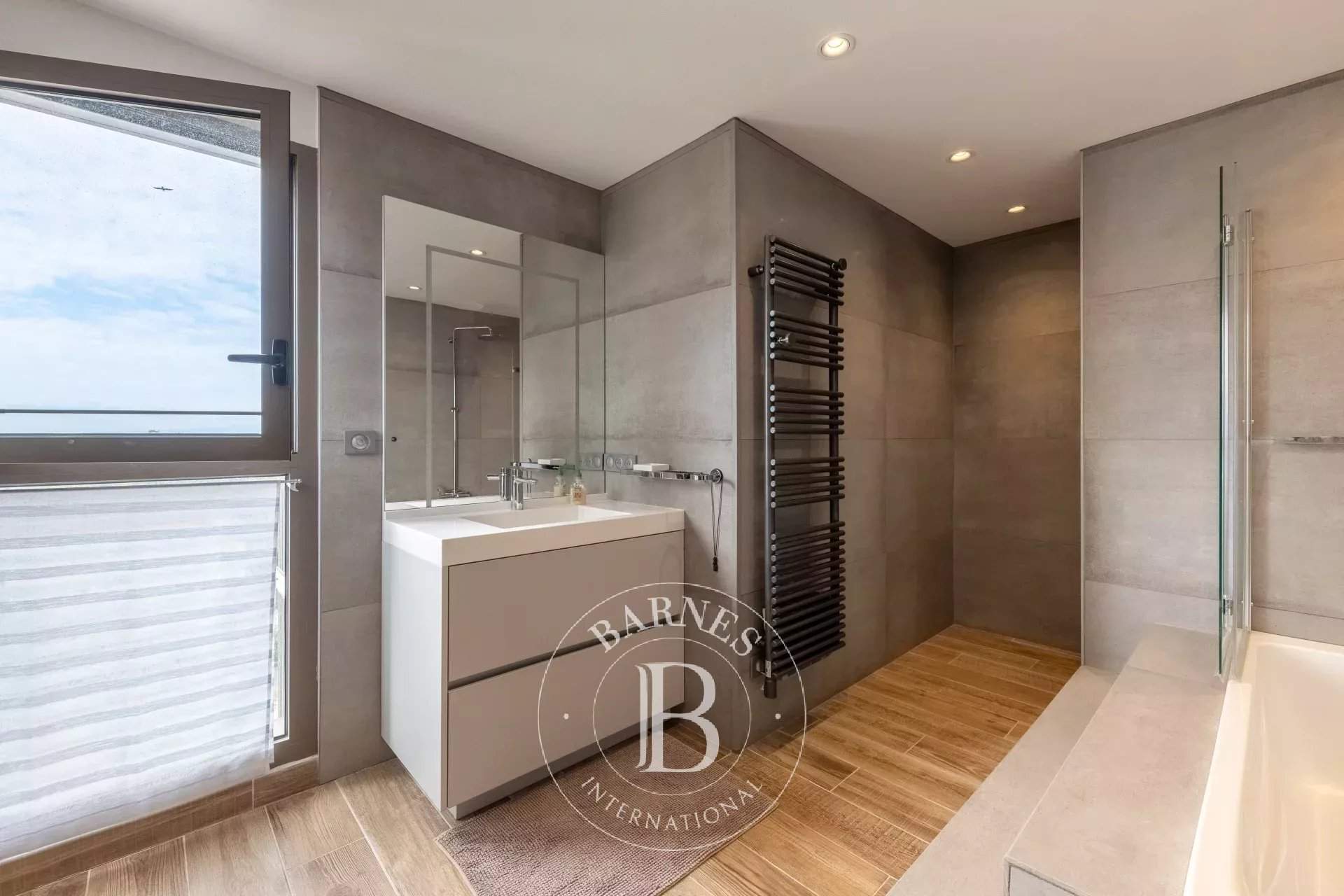 Caluire-et-Cuire  - Apartment 4 Bedrooms - picture 8