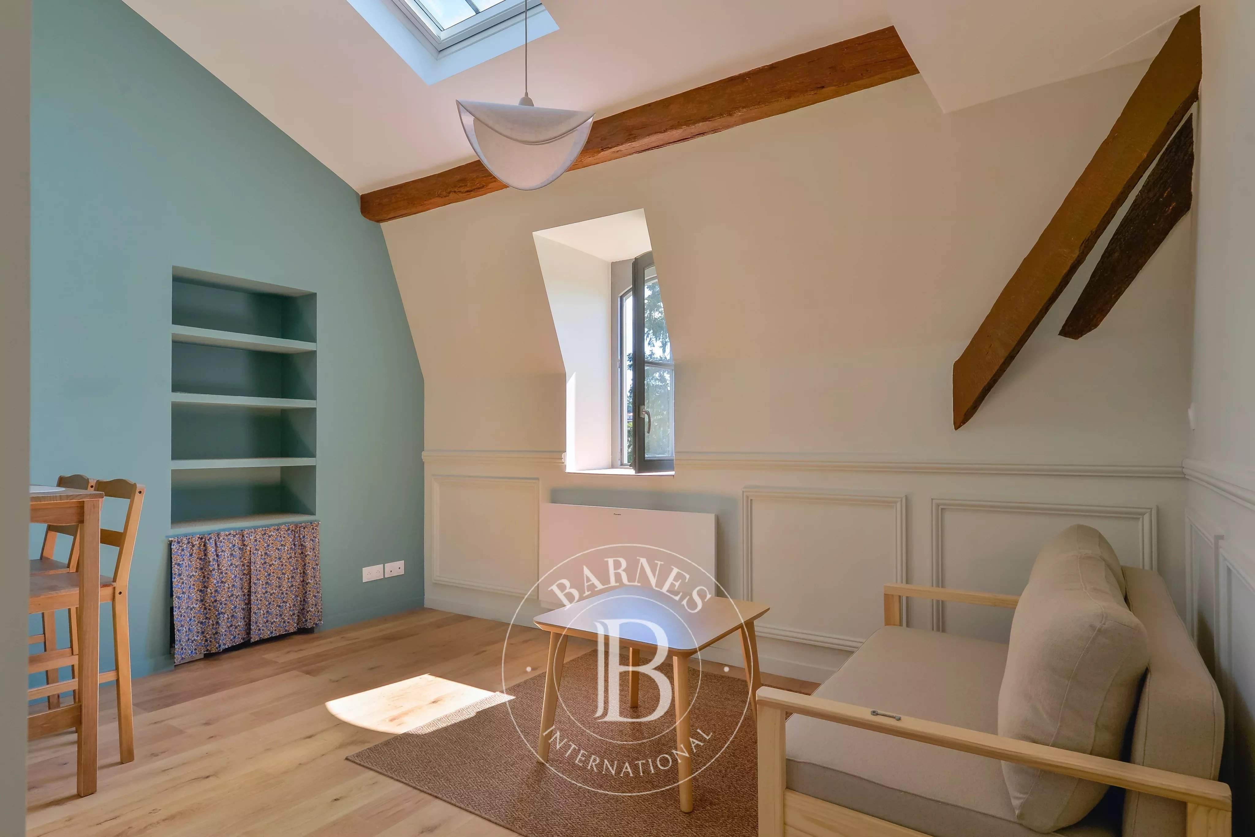 Charbonnières-les-Bains  - Appartement 2 Pi&egrave;ces, 1 Chambre - picture 2