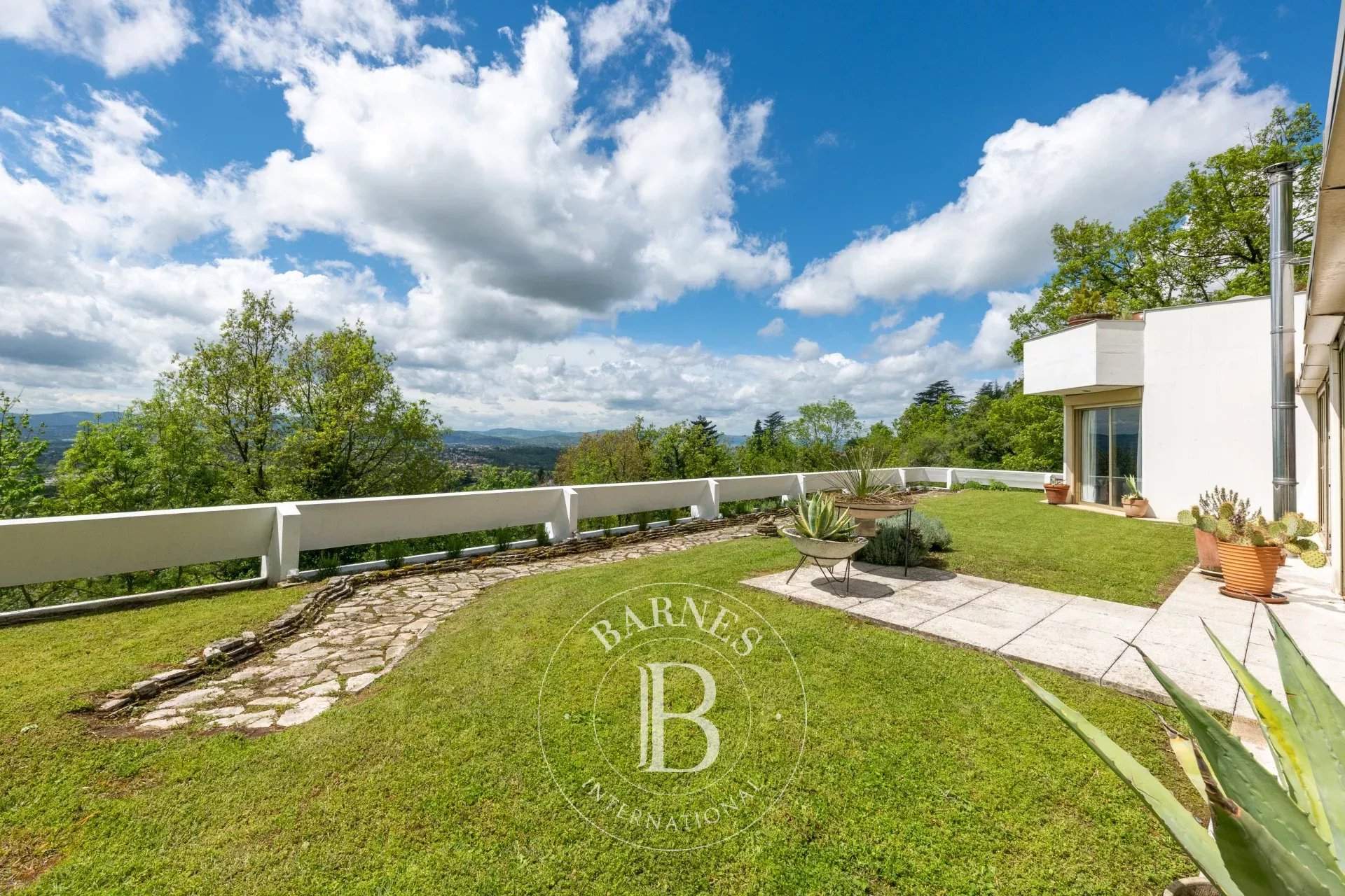 Limonest  - Maison 7 Pi&egrave;ces 4 Chambres - picture 15