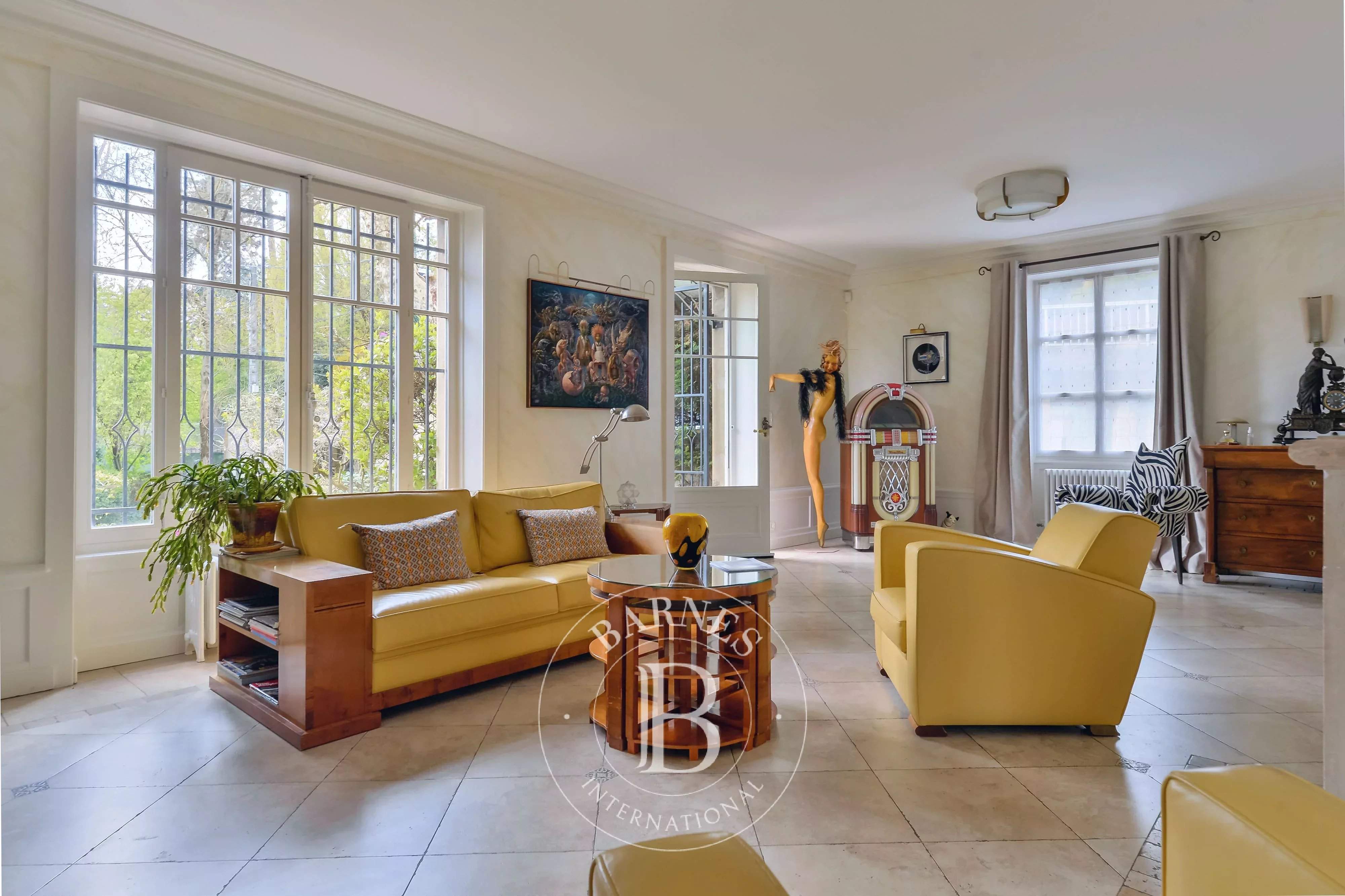 Collonges-au-Mont-d'Or  - Maison 10 Pi&egrave;ces 7 Chambres - picture 8