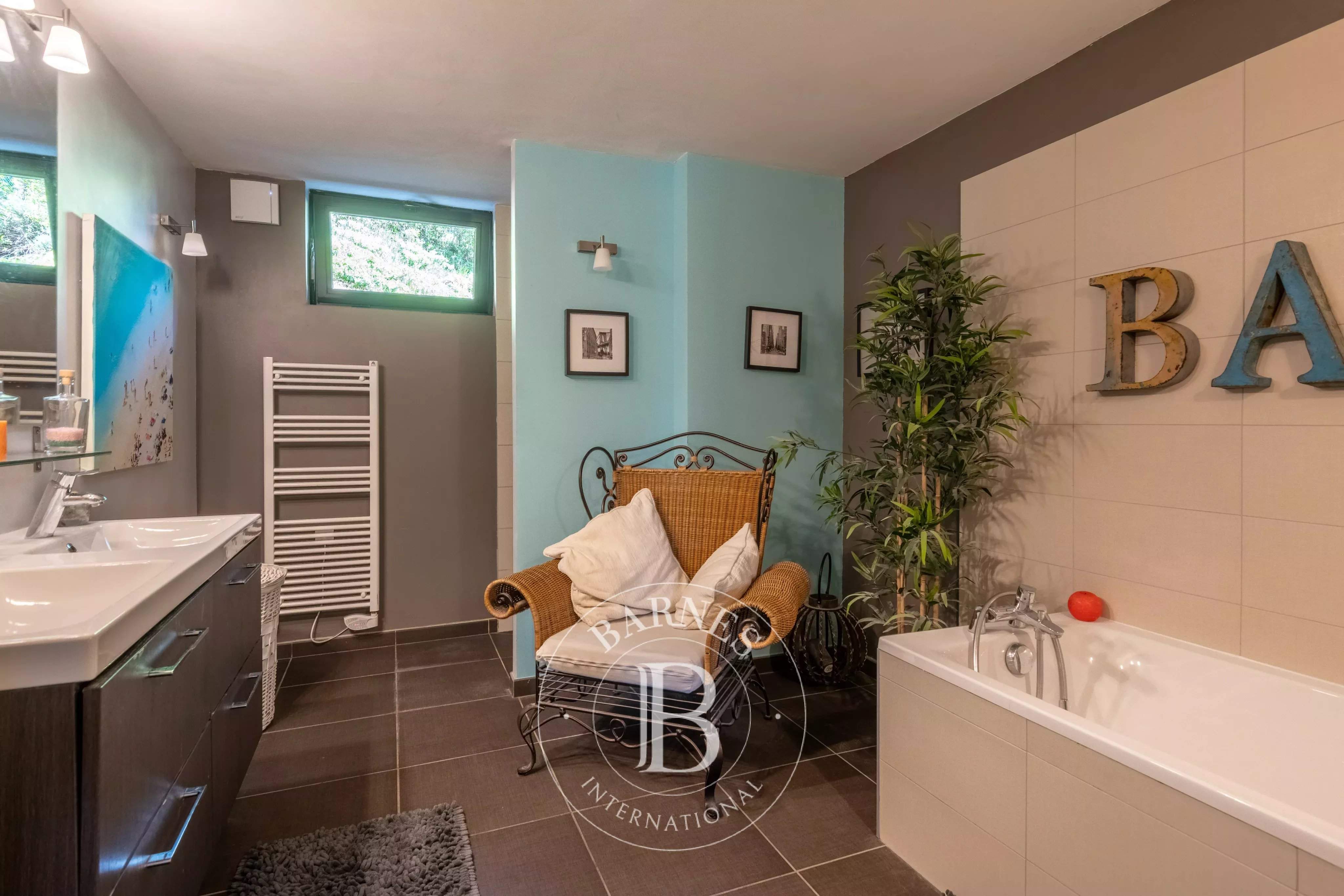 Saint-Cyr-au-Mont-d'Or  - Maison 7 Pi&egrave;ces 4 Chambres - picture 10