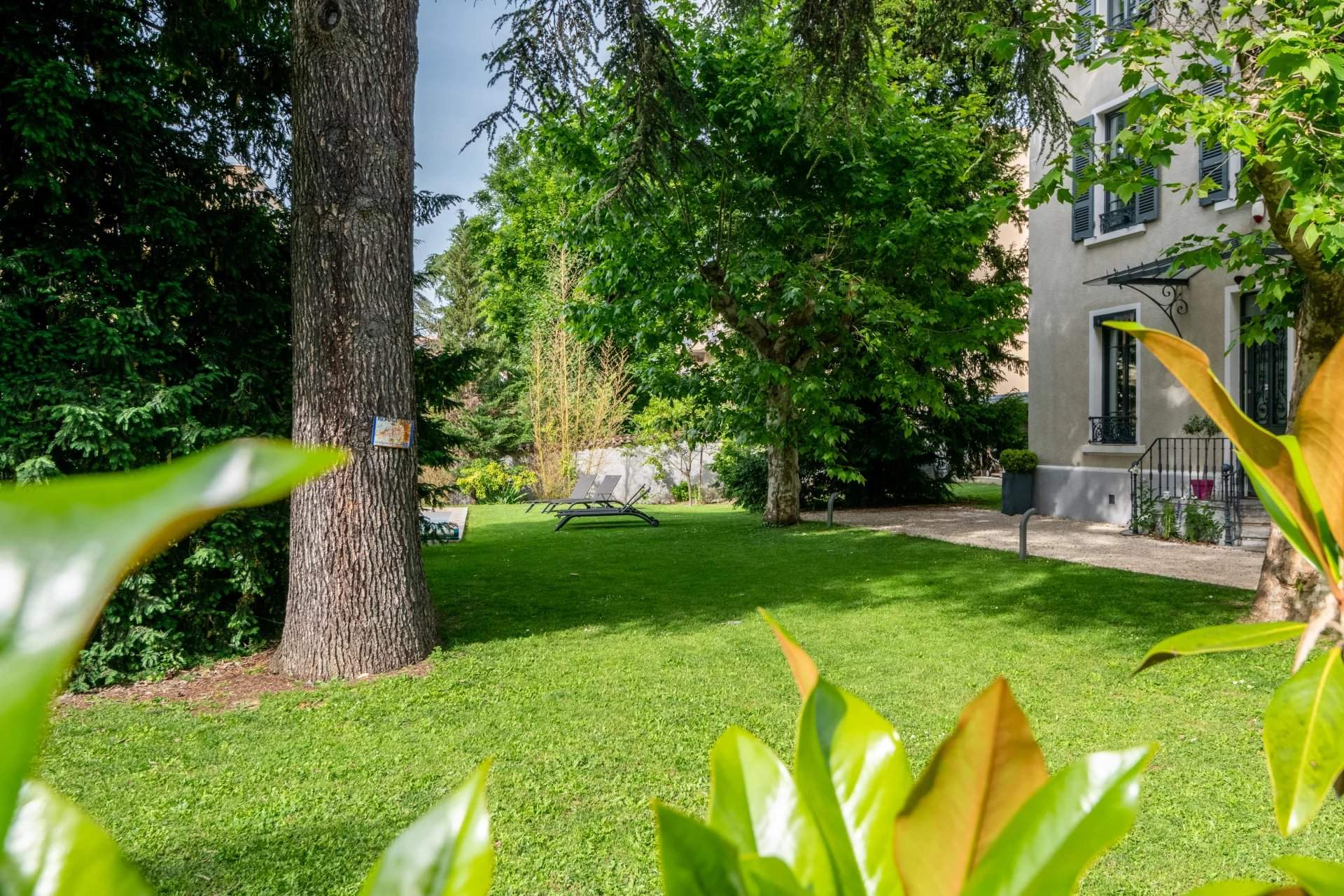 Caluire-et-Cuire  - Maison 13 Pi&egrave;ces 6 Chambres - picture 16