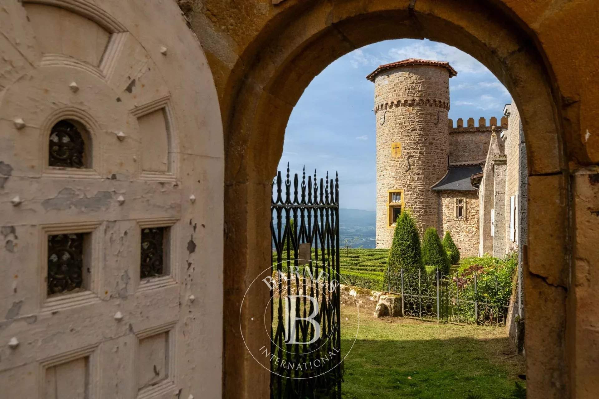 Courzieu  - Château 26 Pi&egrave;ces 5 Chambres - picture 2