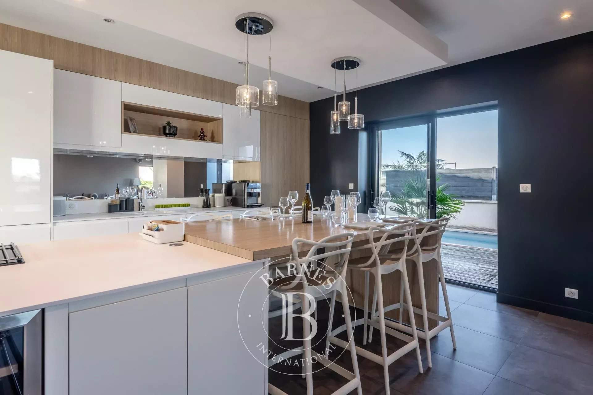 La Tour-de-Salvagny  - House 4 Bedrooms - picture 3